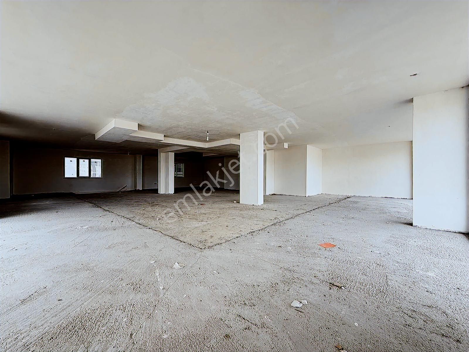 Tekkeköy Kurtuluş Mahallesin'de Bulvara Cephe 600 M² Dükkan - Görsel 5