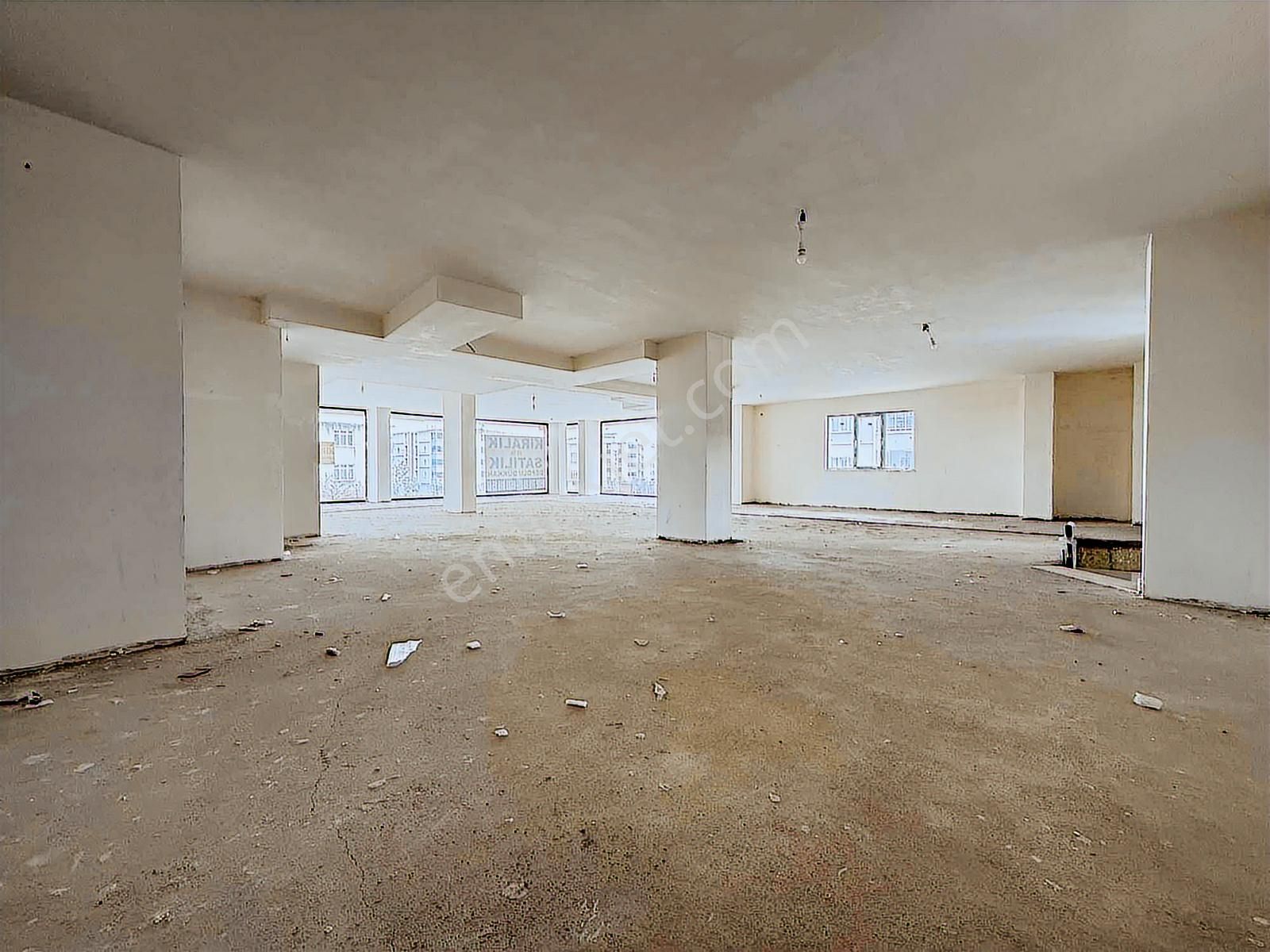 Tekkeköy Kurtuluş Mahallesin'de Bulvara Cephe 600 M² Dükkan - Görsel 15