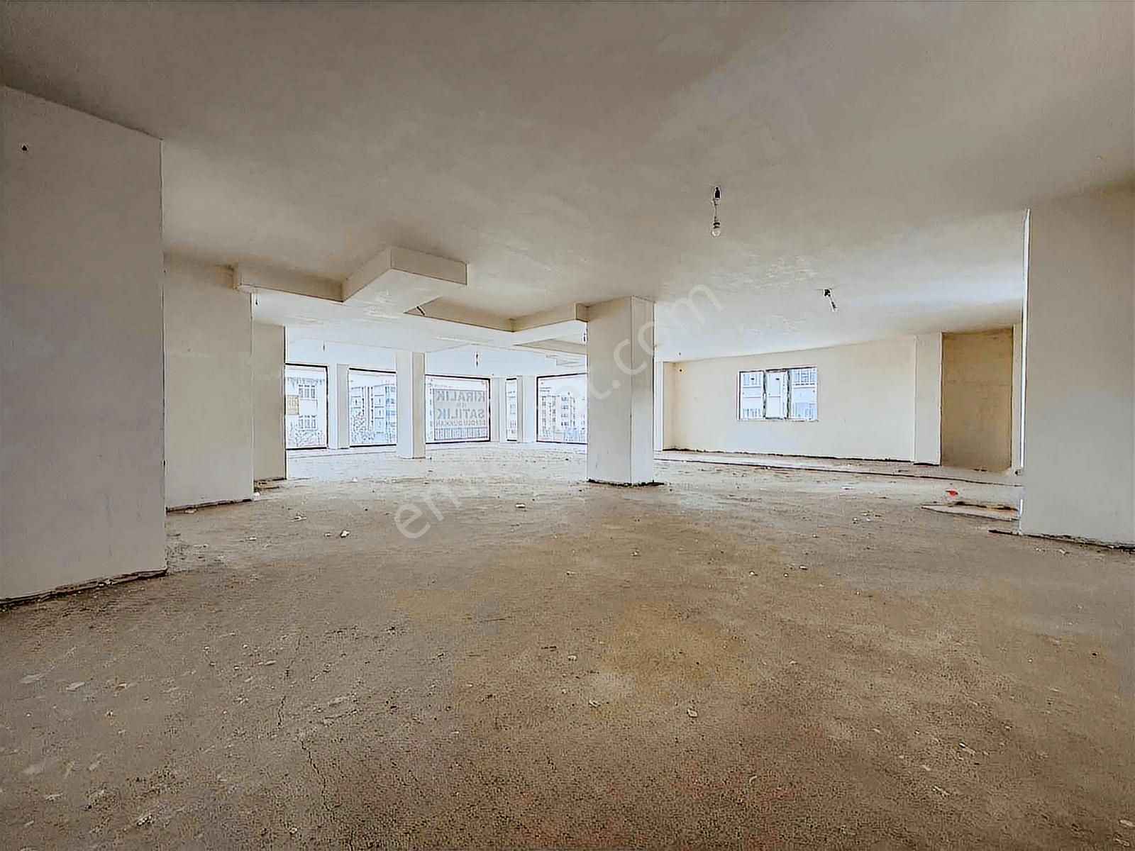 Tekkeköy Kurtuluş Mahallesin'de Bulvara Cephe 600 M² Dükkan - Görsel 11