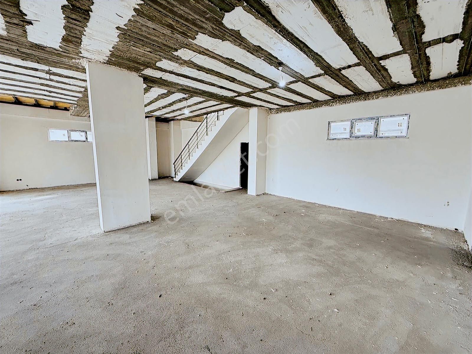 Tekkeköy Kurtuluş Mahallesin'de Bulvara Cephe 600 M² Dükkan - Görsel 27