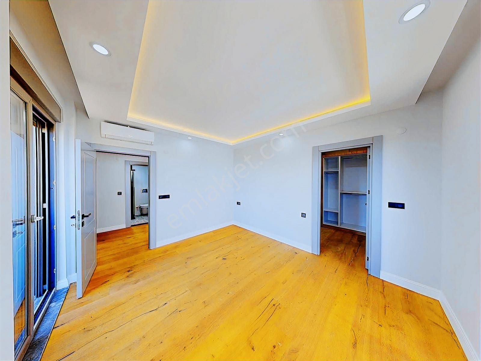 Altınkalede Özel Havuzlu Asansörlü 4+1 Ultra Lüks Tripleks Vill - Görsel 27