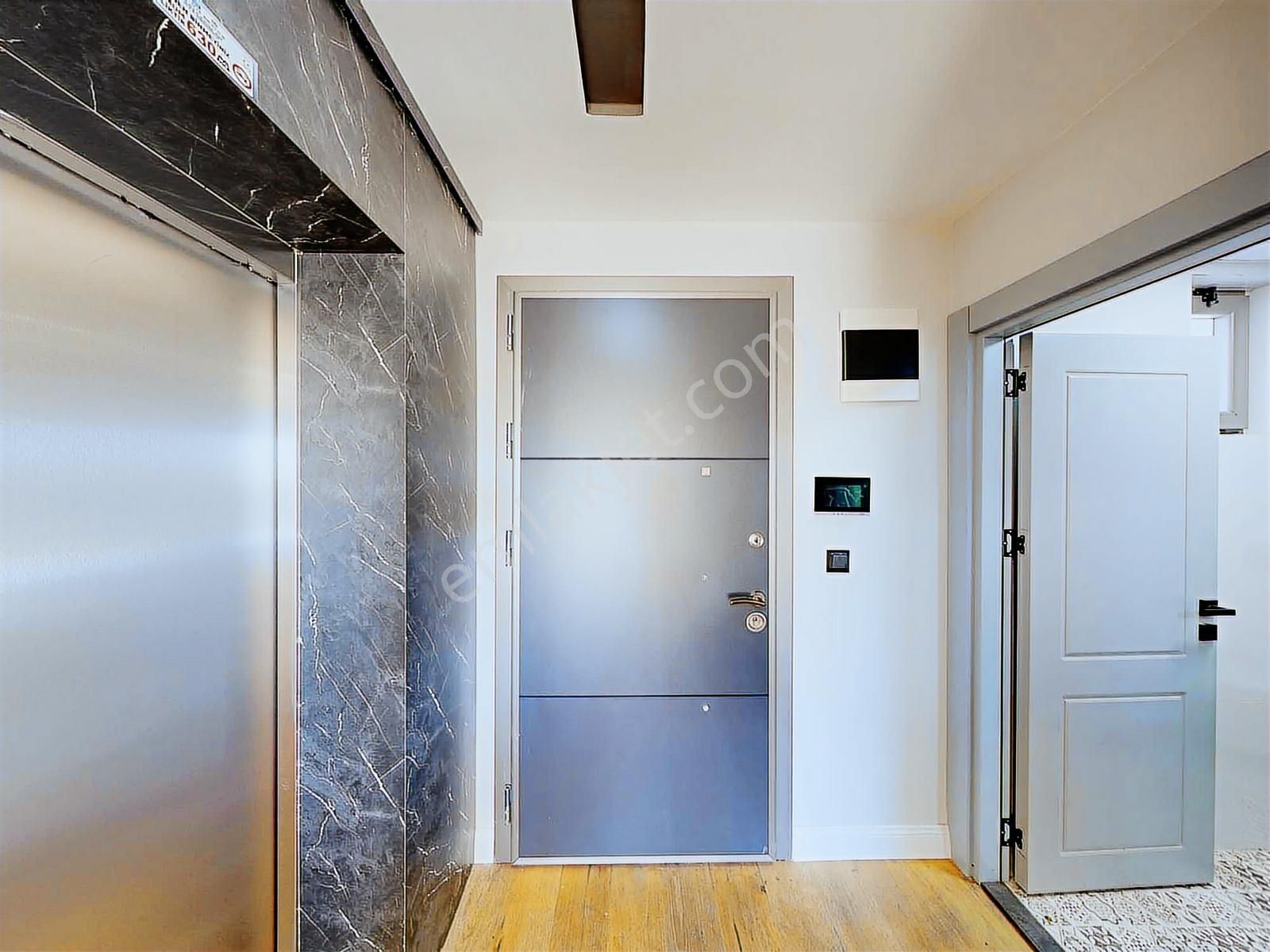 Altınkalede Özel Havuzlu Asansörlü 4+1 Ultra Lüks Tripleks Vill - Görsel 16