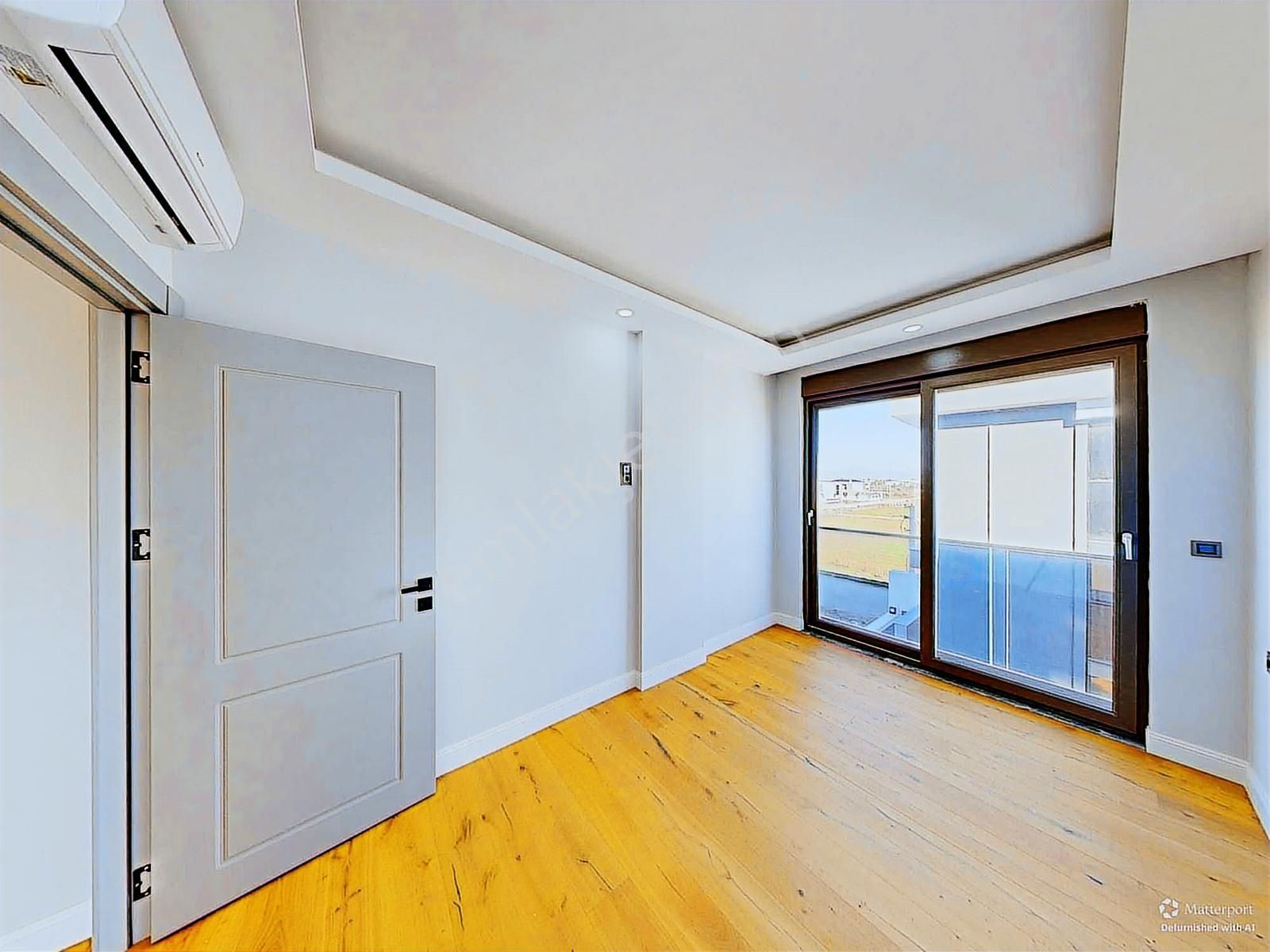 Altınkalede Özel Havuzlu Asansörlü 4+1 Ultra Lüks Tripleks Vill - Görsel 26