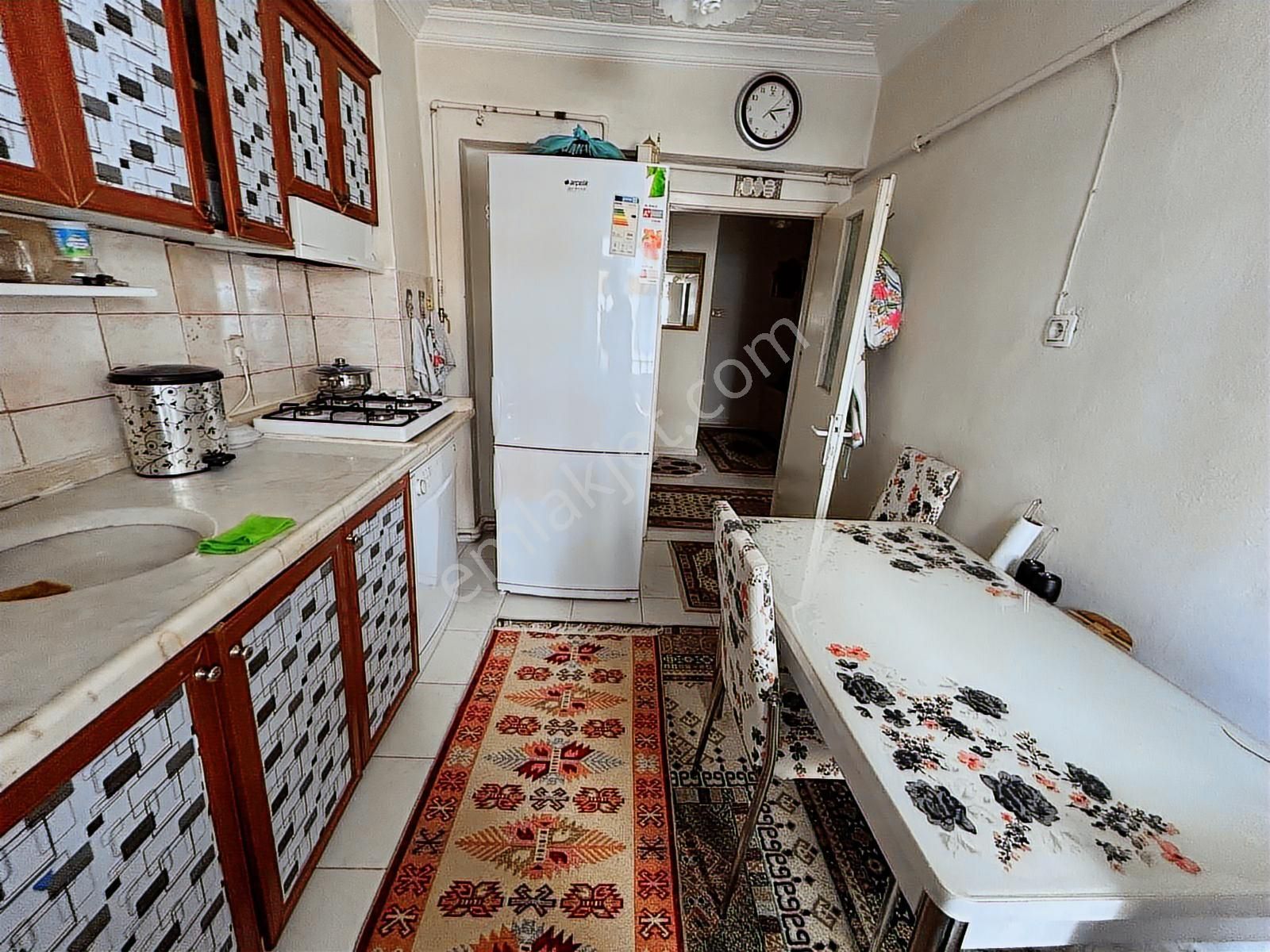 Andiçen Mah. 3+1 Katta Ve Ön Cephede Masrafsız Yapılı Daire - Görsel 4