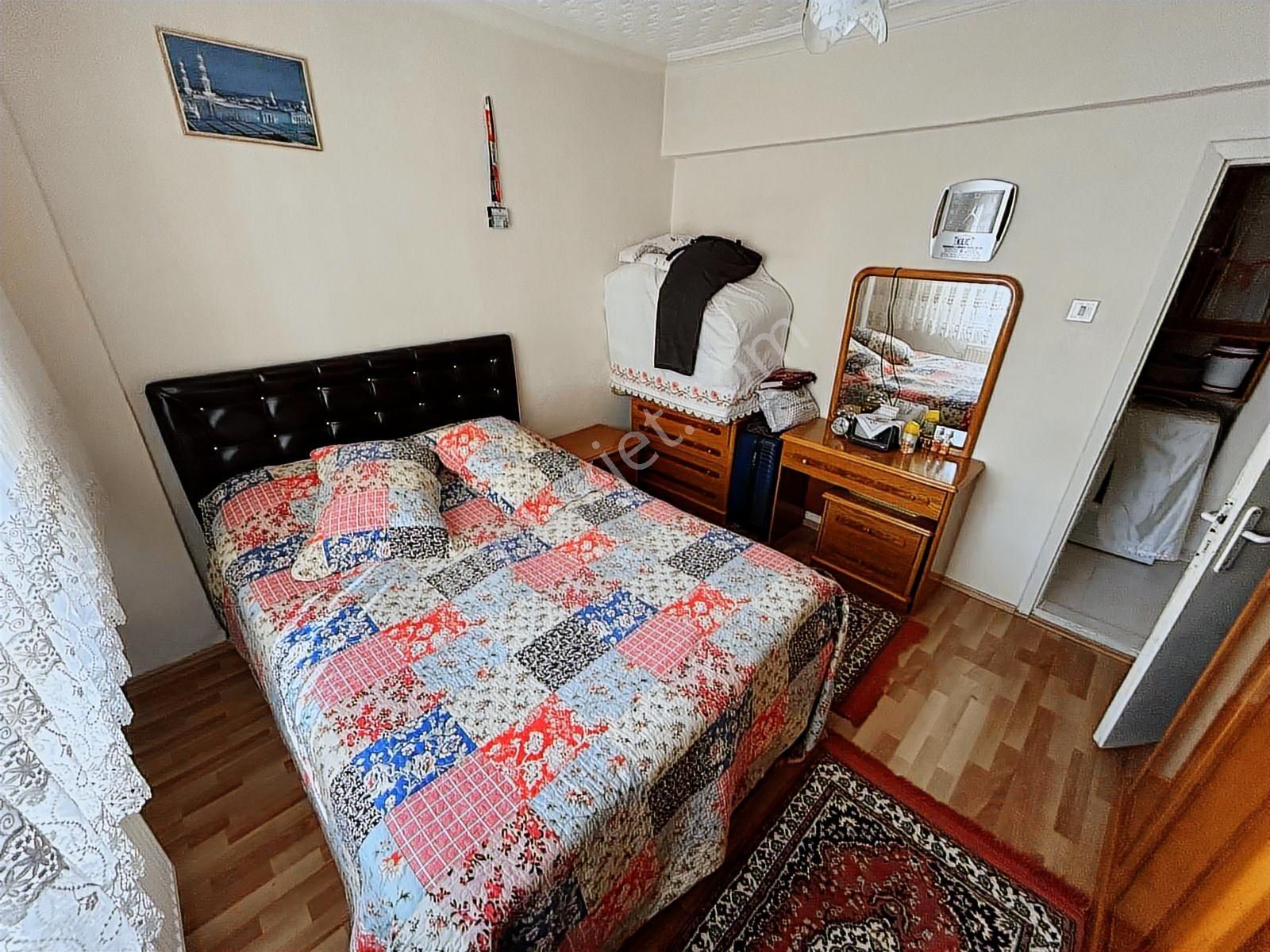 Andiçen Mah. 3+1 Katta Ve Ön Cephede Masrafsız Yapılı Daire - Görsel 13