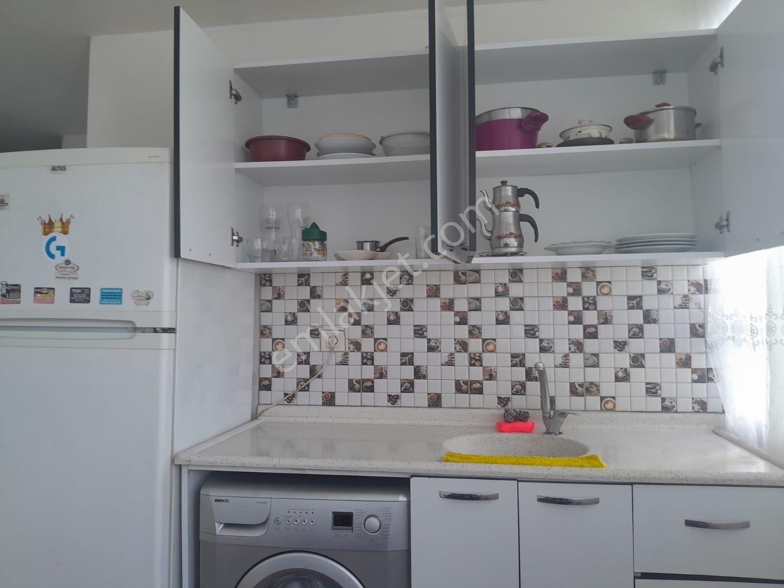 Beyaz Evler Mahallesi Eşyalı Daire 1+0 - Görsel 3