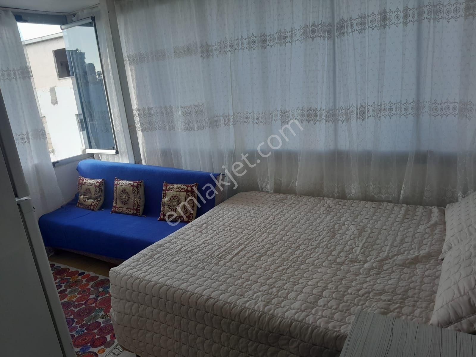 Beyaz Evler Mahallesi Eşyalı Daire 1+0 - Görsel 4