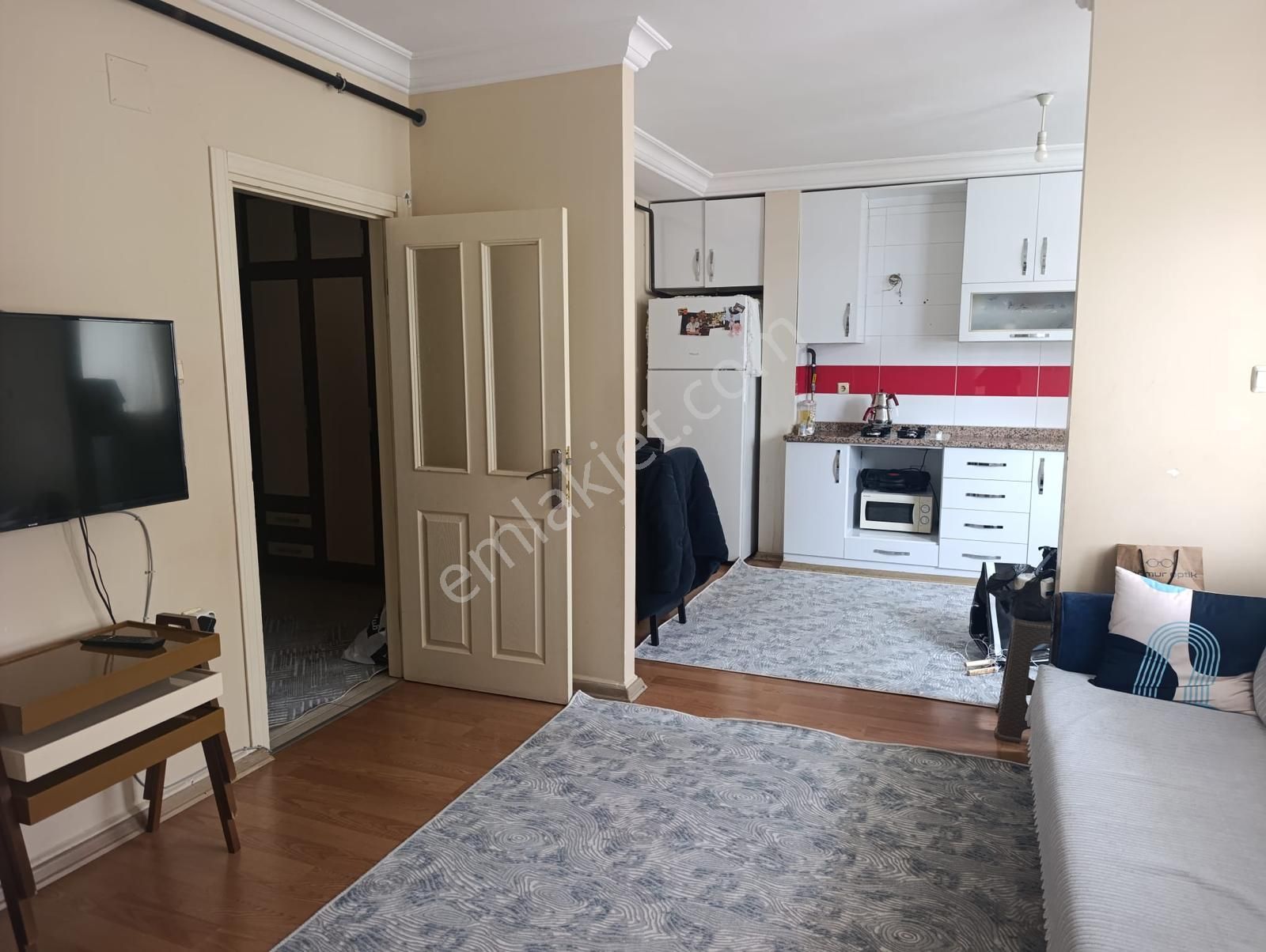 Huzurevlerinde Bulvara Yakın 200 M² Geniş 3 Cepheli 3+1 Daire
