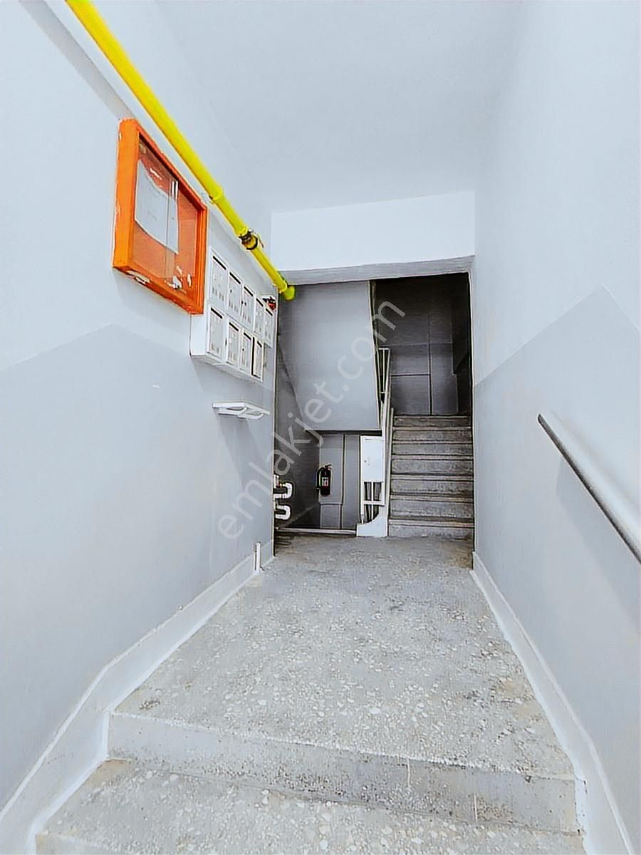 Çarşı Merkezde Satılık 3+1 Bakımlı Arakat Daire - Görsel 9