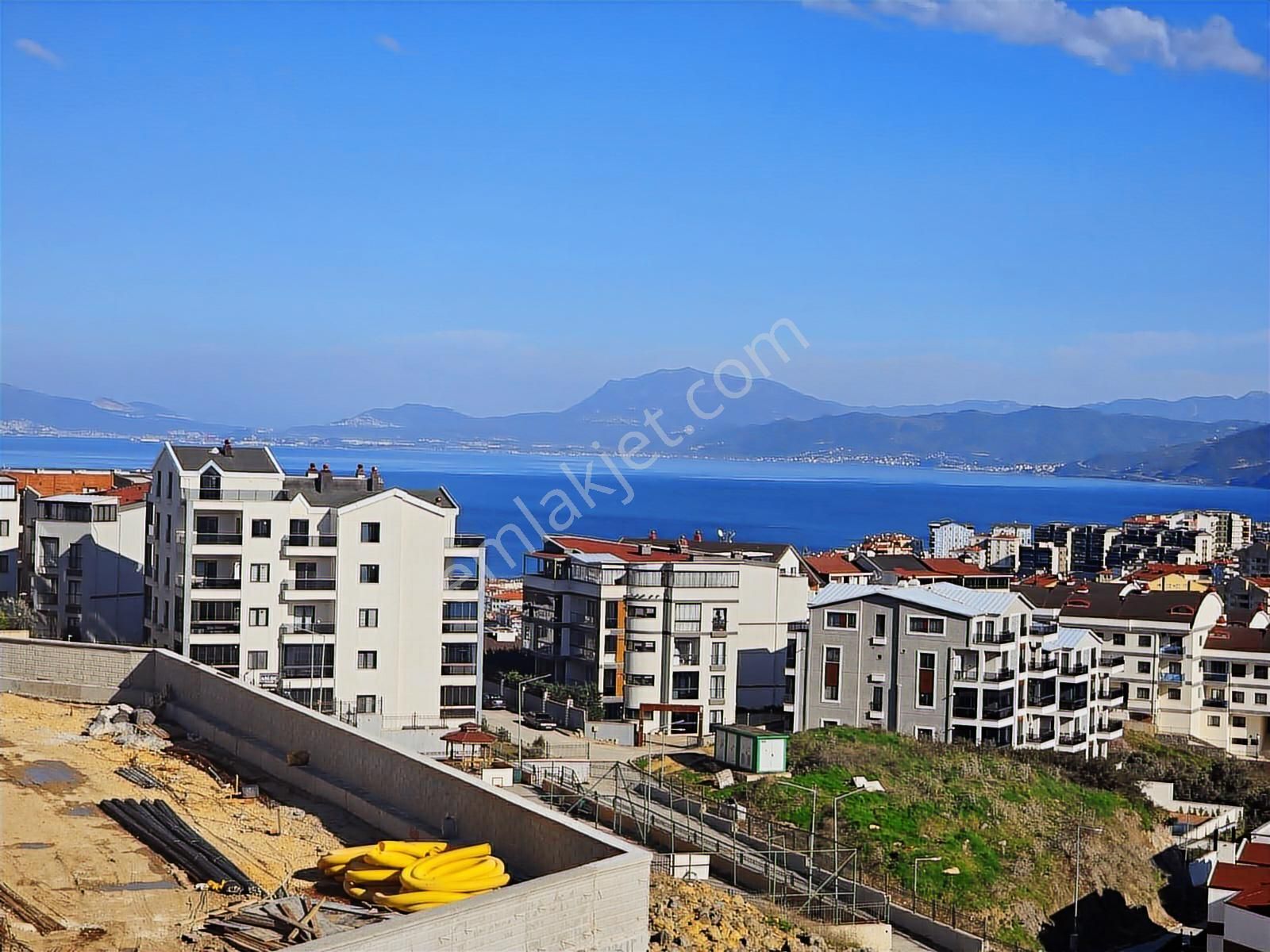 Tırpan'dan Halitpaşanın Gözde Sitesinde 4+1 Deniz Manzaralı - Görsel 32