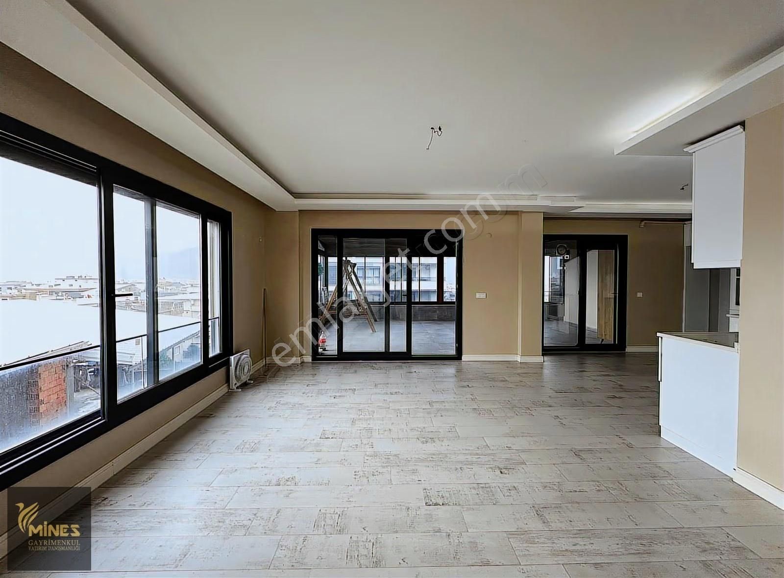 Sekiz Eylül Mah. Özel Tasarım Teraslı Geniş Kiralık 3+1 Daire