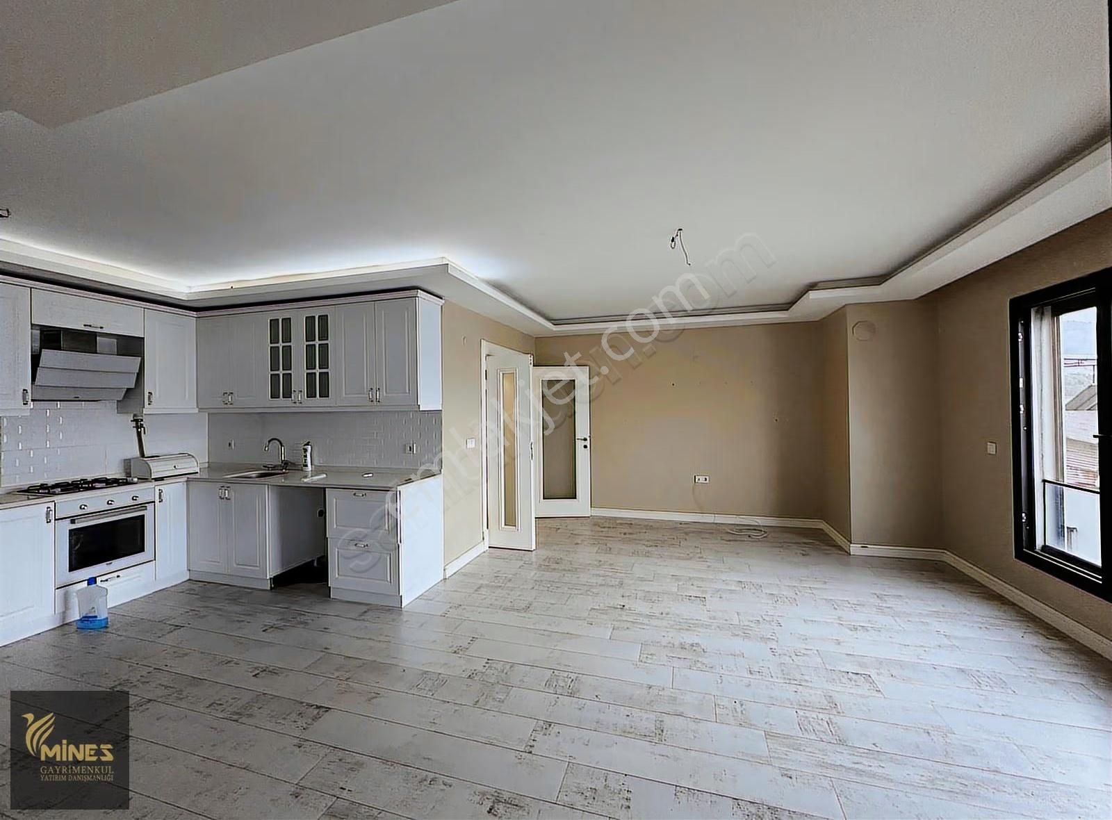 Sekiz Eylül Mah. Özel Tasarım Teraslı Geniş Kiralık 3+1 Daire - Görsel 6