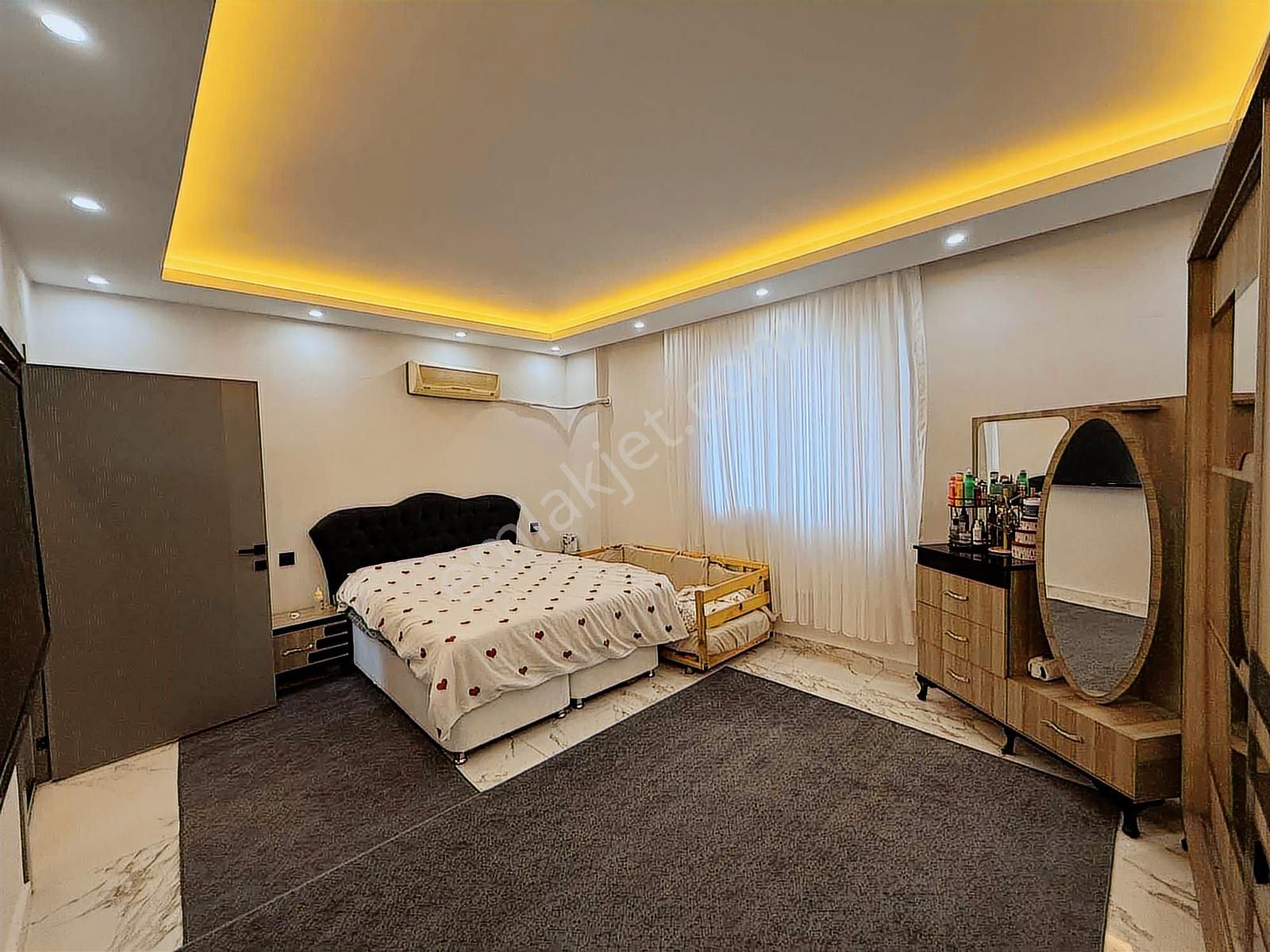 Koza Mahallesi Satılık Lüks Müstakil Yamaçlı Son Durak Civarı - Görsel 17