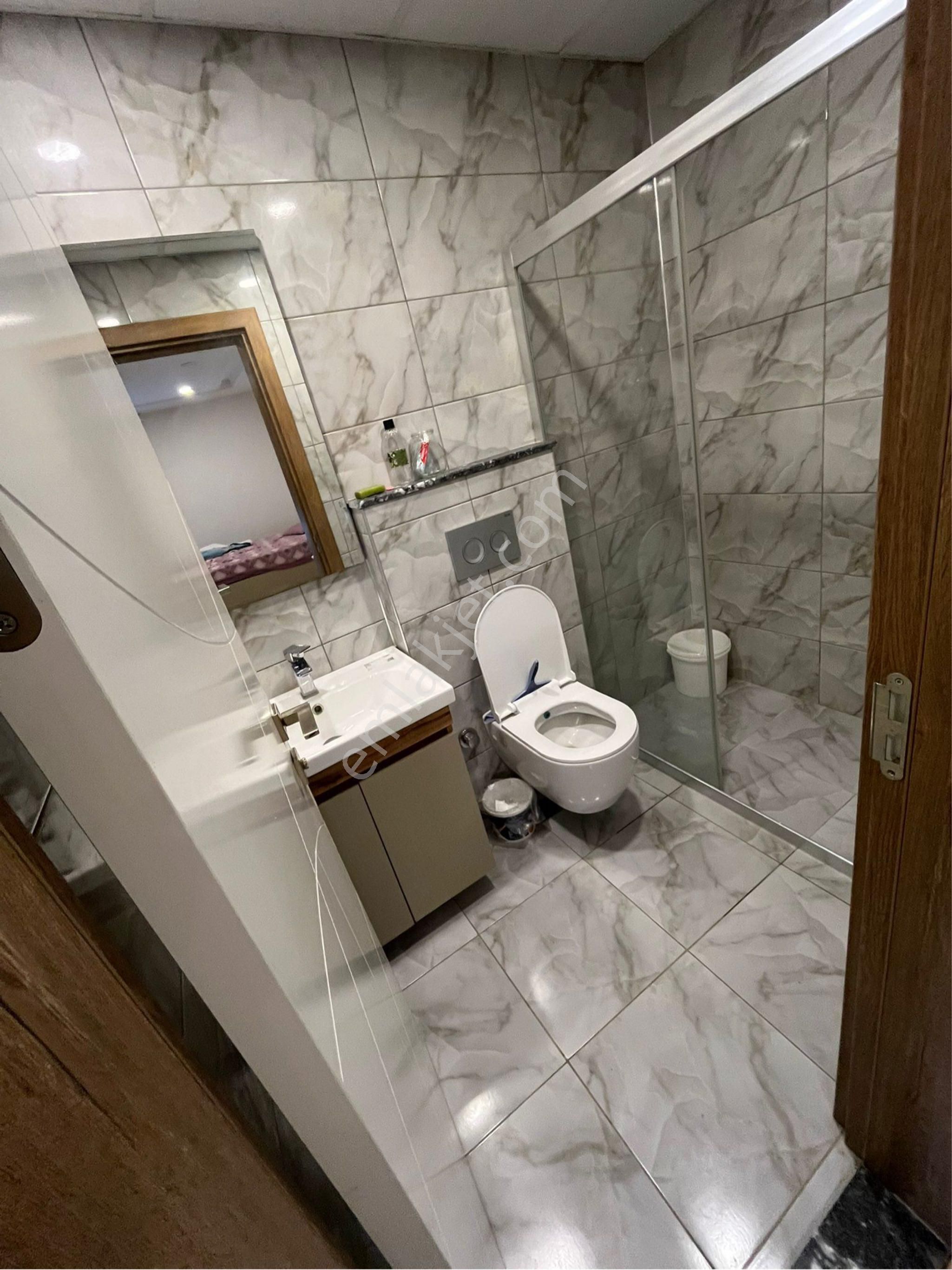 Kuşadası Nda Kapalı Mutfak Havuzlu 3 Artı 1 Geniş Daire - Görsel 23