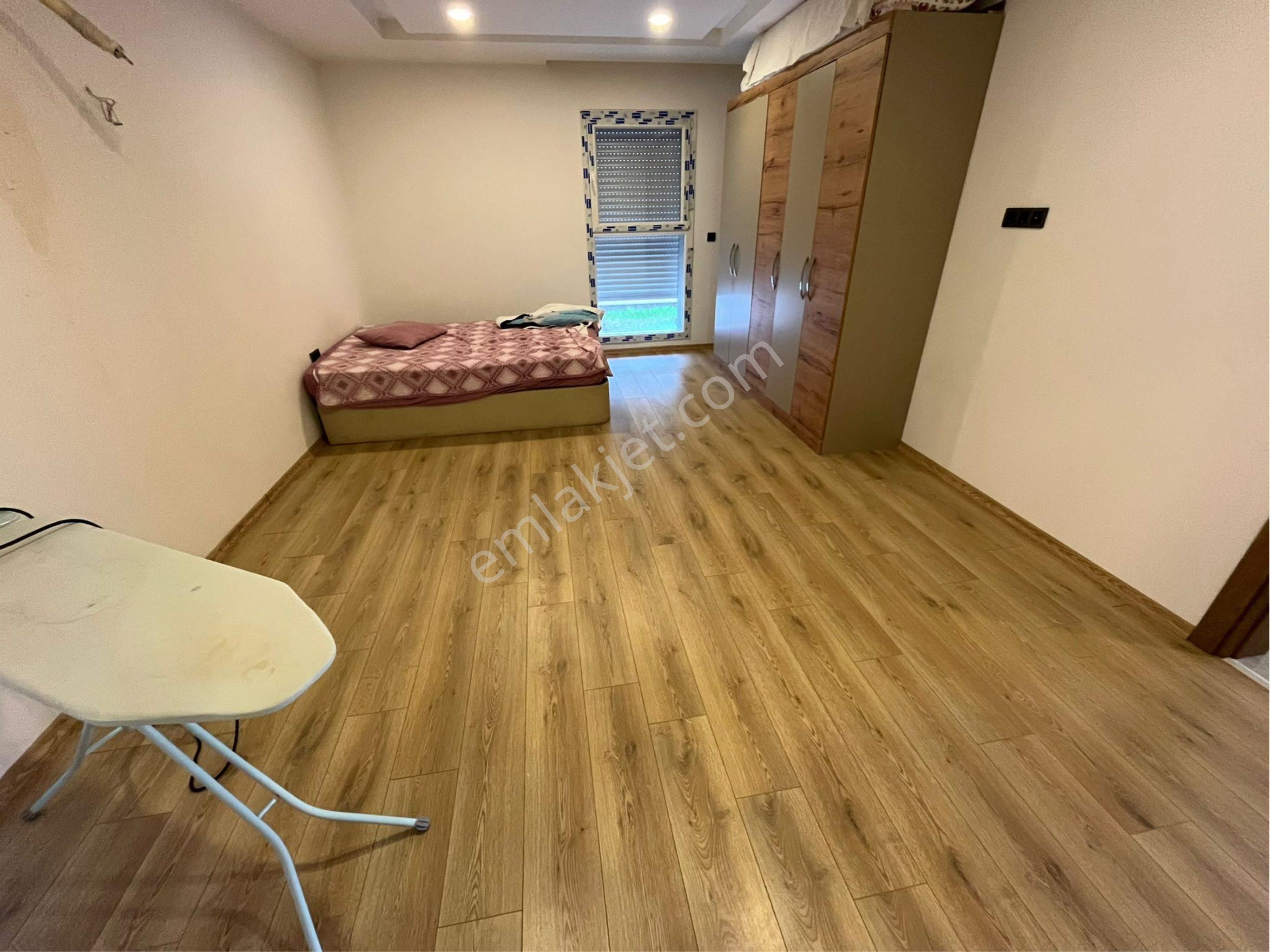 Kuşadası Nda Kapalı Mutfak Havuzlu 3 Artı 1 Geniş Daire - Görsel 28