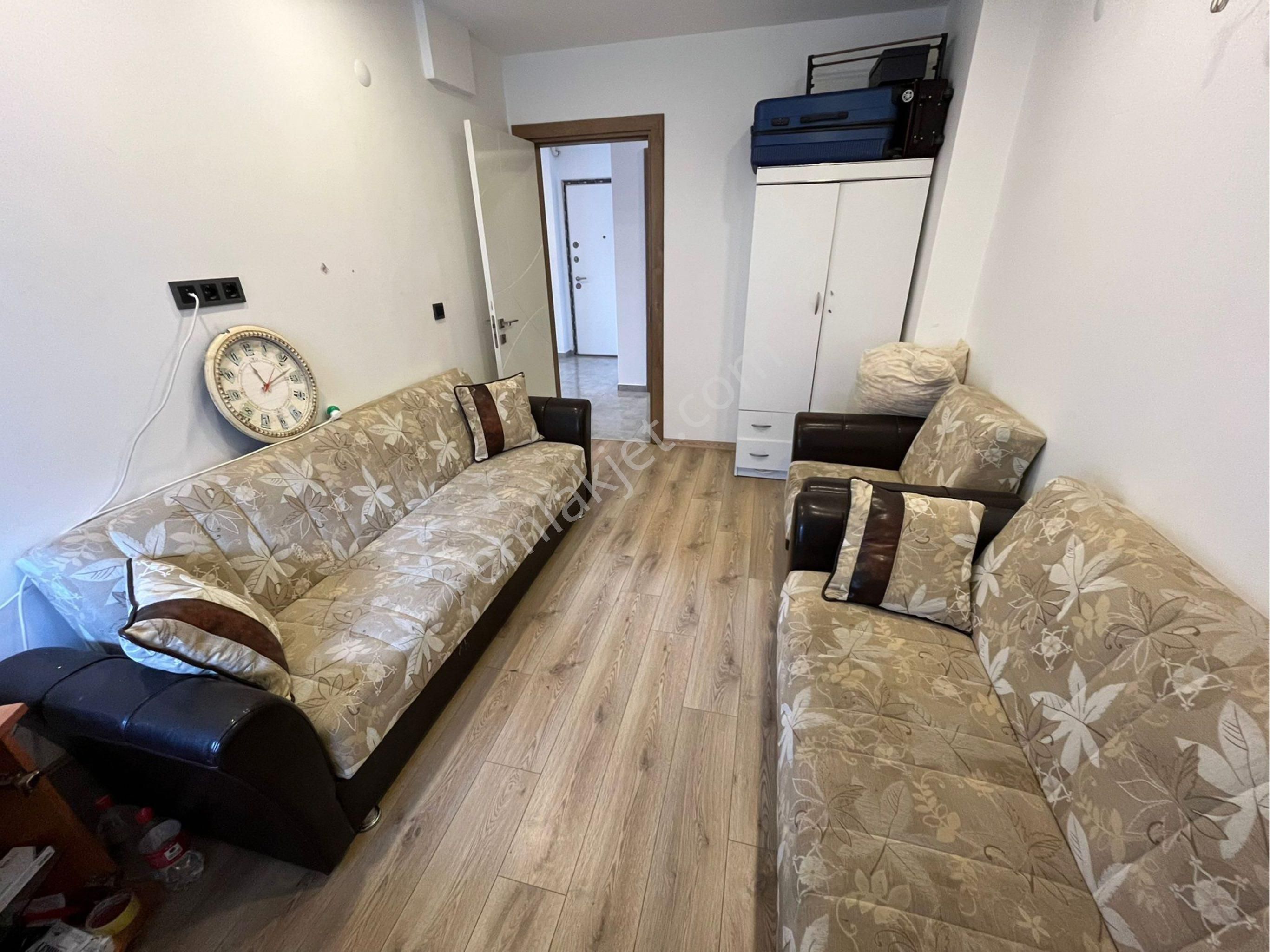 Kuşadası Nda Kapalı Mutfak Havuzlu 3 Artı 1 Geniş Daire - Görsel 20