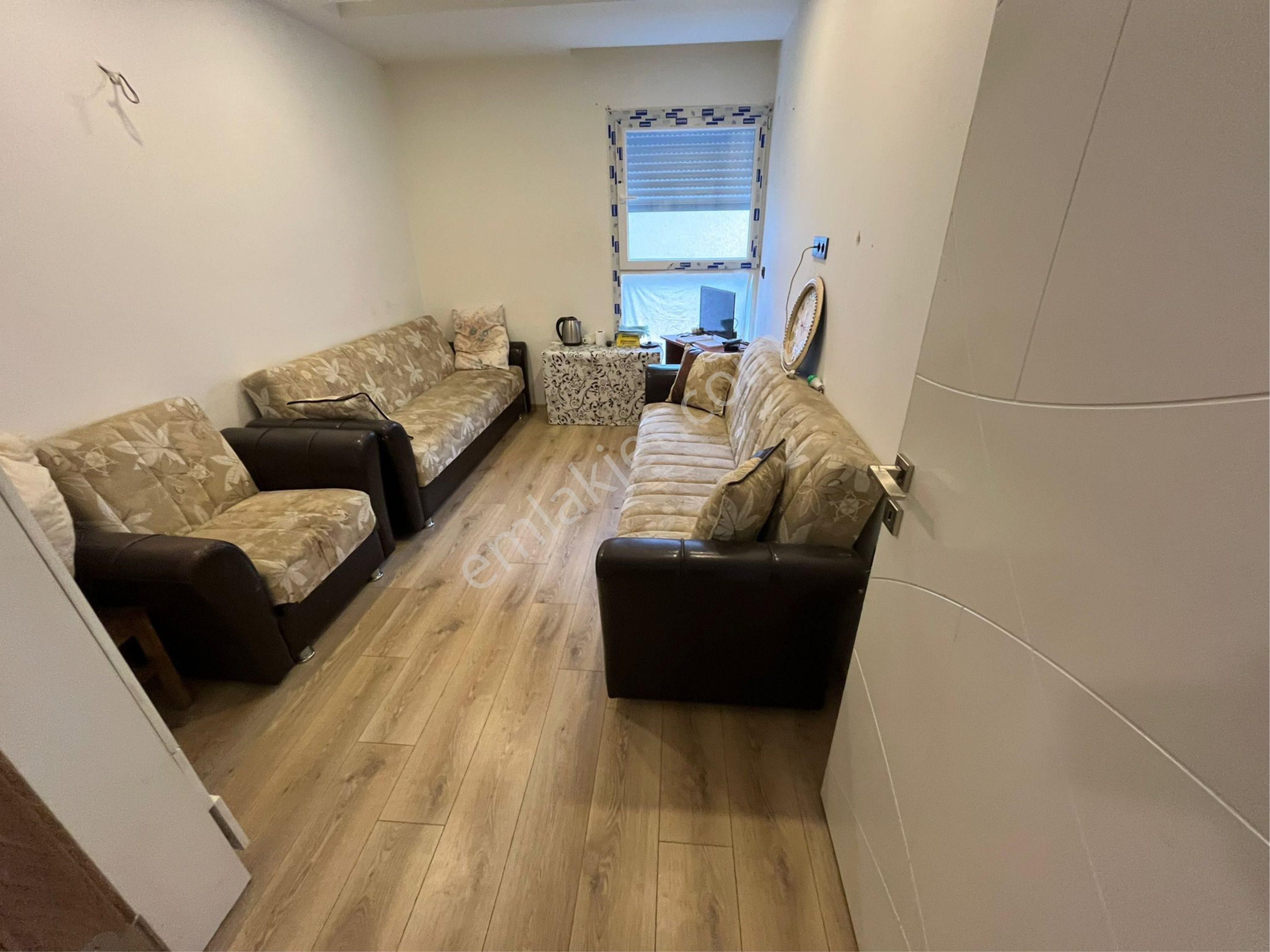 Kuşadası Nda Kapalı Mutfak Havuzlu 3 Artı 1 Geniş Daire - Görsel 25