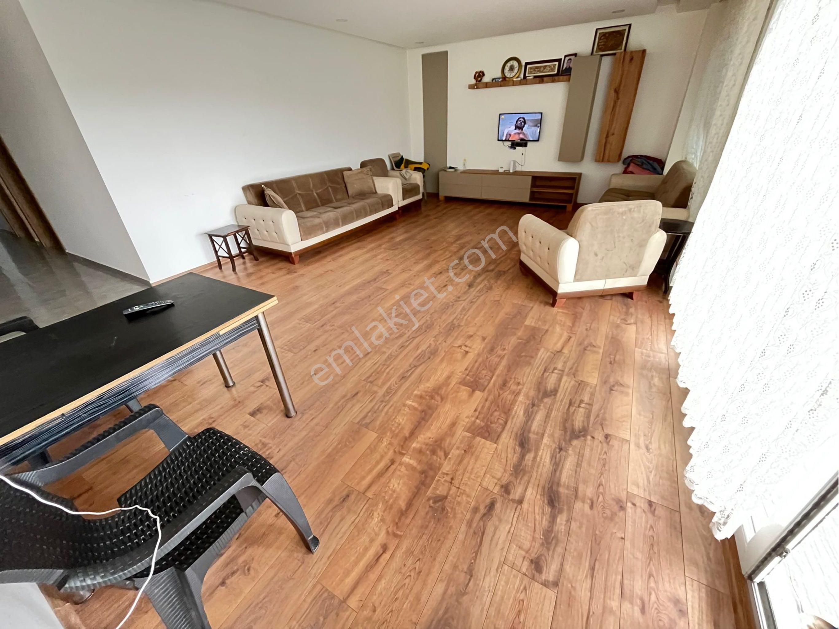 Kuşadası Nda Kapalı Mutfak Havuzlu 3 Artı 1 Geniş Daire - Görsel 8