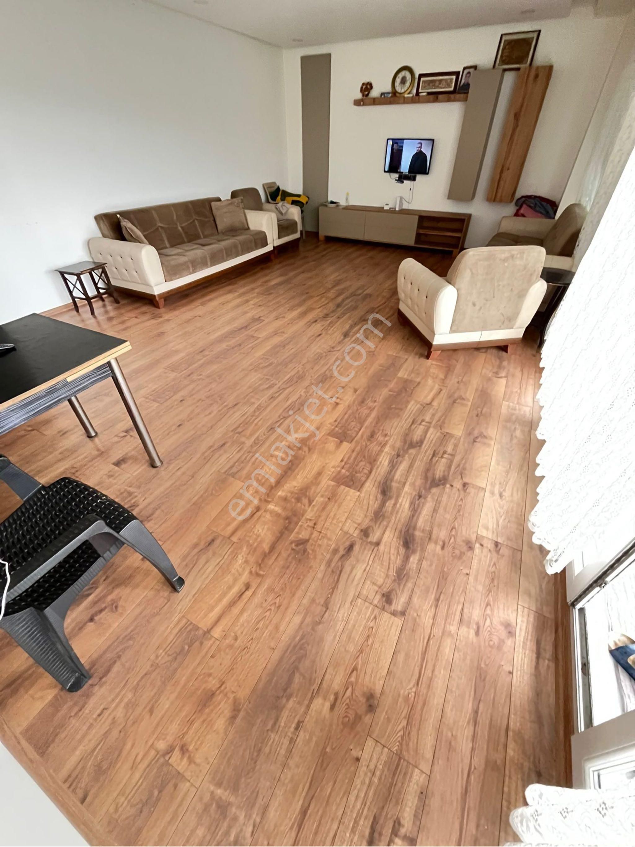 Kuşadası Nda Kapalı Mutfak Havuzlu 3 Artı 1 Geniş Daire - Görsel 3