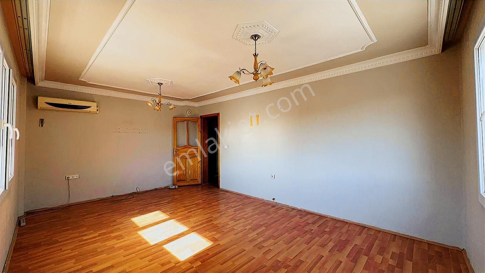 İzmir Çiğli Köyiçi Mh Kiralık 3+1 135m² Daire Cb Ph - Görsel 2