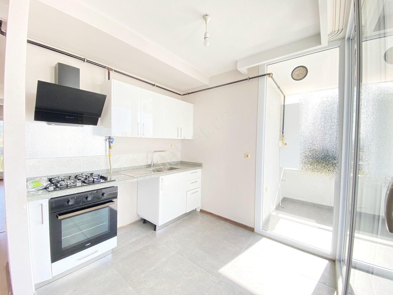 Adana Seyhan Gürselpaşa Havuzlu Güvenlikli Site İçerisinde Geniş 2+1 Çiftbanyo Giyinme Odalı - Görsel 3