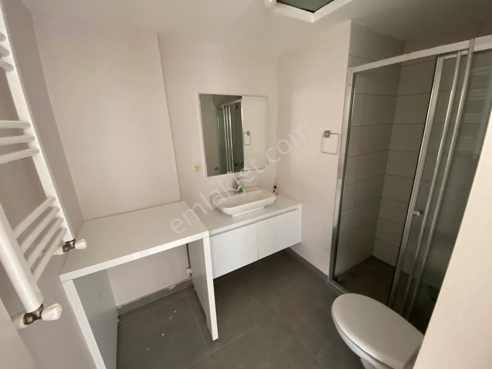 Adana Seyhan Gürselpaşa Havuzlu Güvenlikli Site İçerisinde Geniş 2+1 Çiftbanyo Giyinme Odalı - Görsel 12