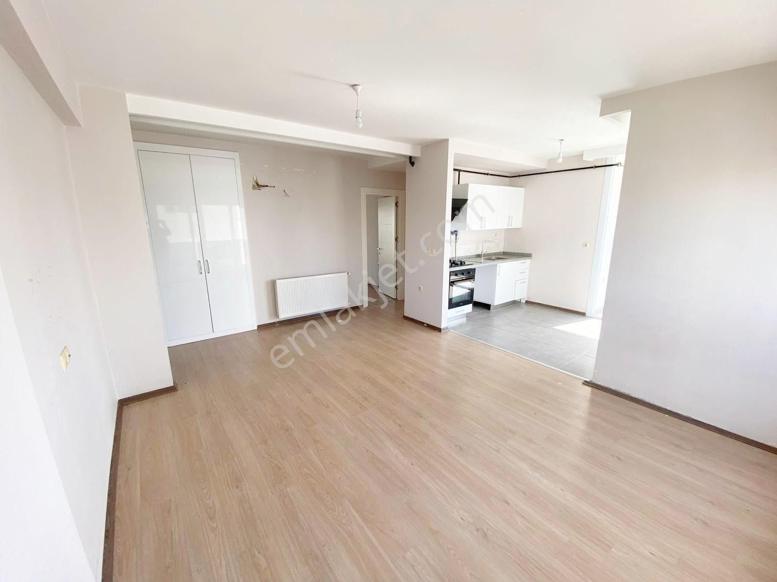Adana Seyhan Gürselpaşa Havuzlu Güvenlikli Site İçerisinde Geniş 2+1 Çiftbanyo Giyinme Odalı - Görsel 6