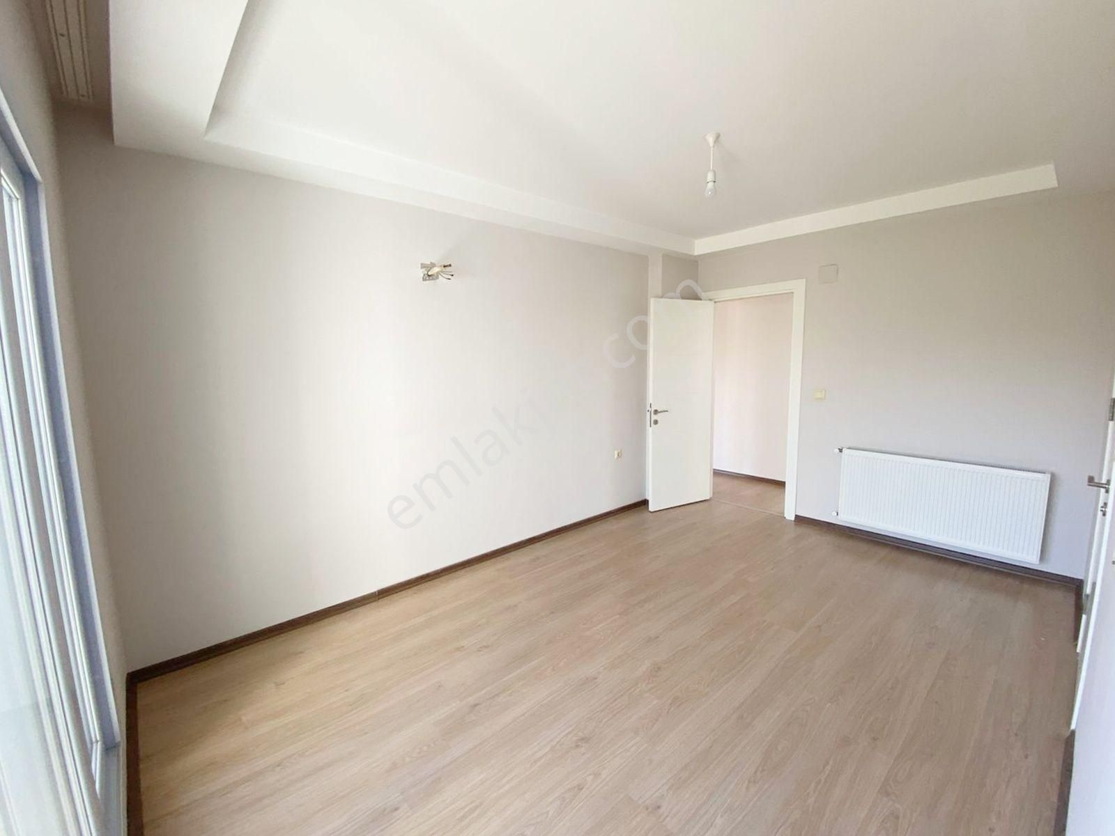 Adana Seyhan Gürselpaşa Havuzlu Güvenlikli Site İçerisinde Geniş 2+1 Çiftbanyo Giyinme Odalı - Görsel 16