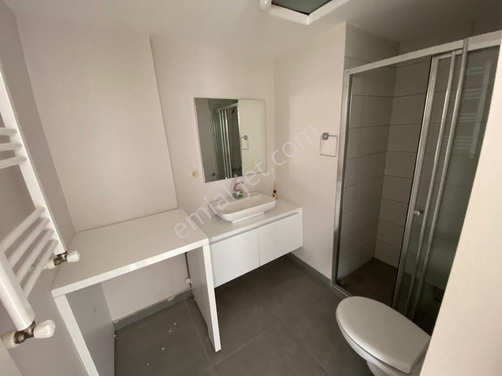 Adana Seyhan Gürselpaşa Havuzlu Güvenlikli Site İçerisinde Geniş 2+1 Çiftbanyo Giyinme Odalı - Görsel 11