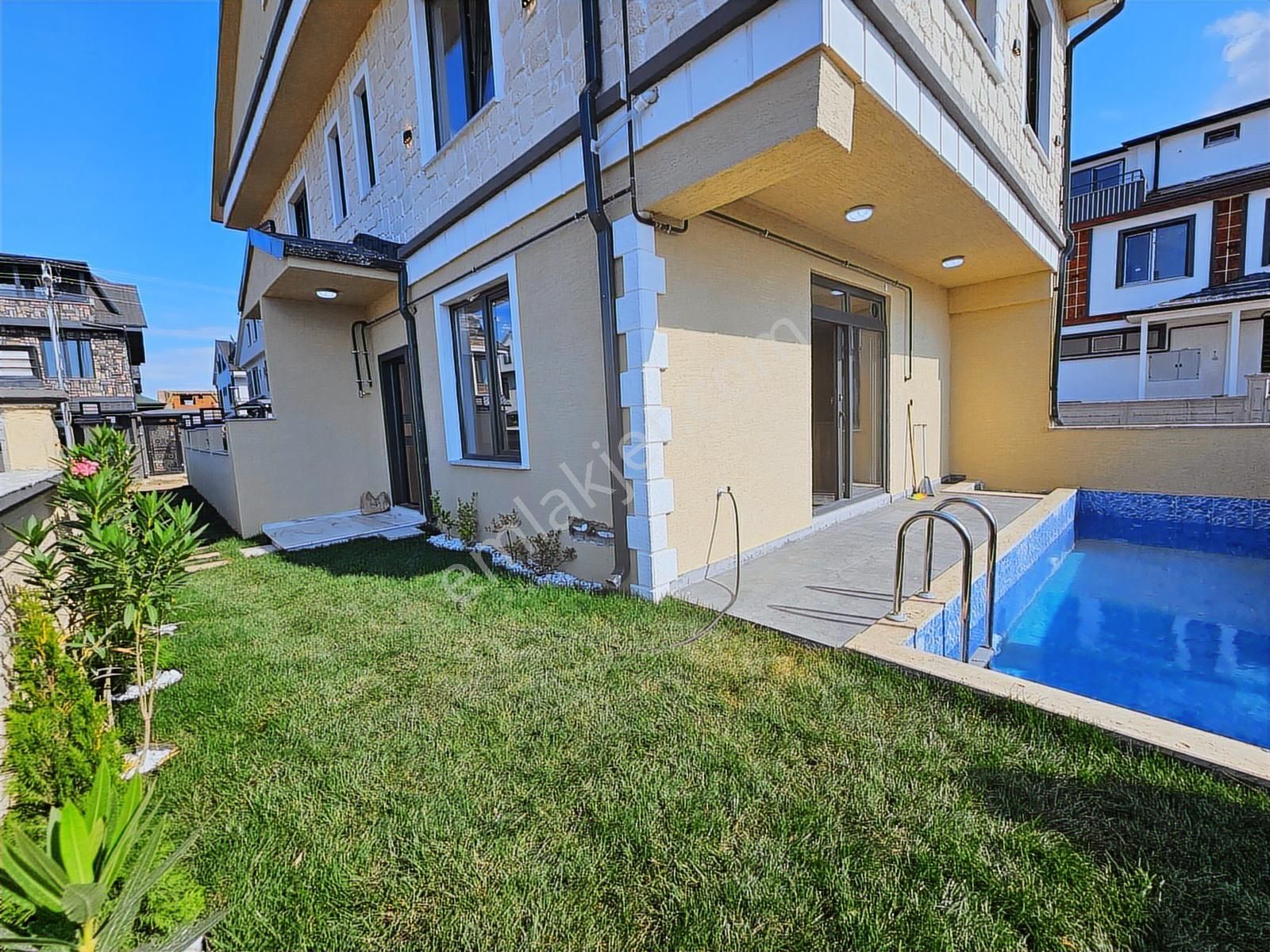 Deniz'den 4+1 Havuzlu, Denize Yakın Villa - Tanıtım Videolu - Görsel 4