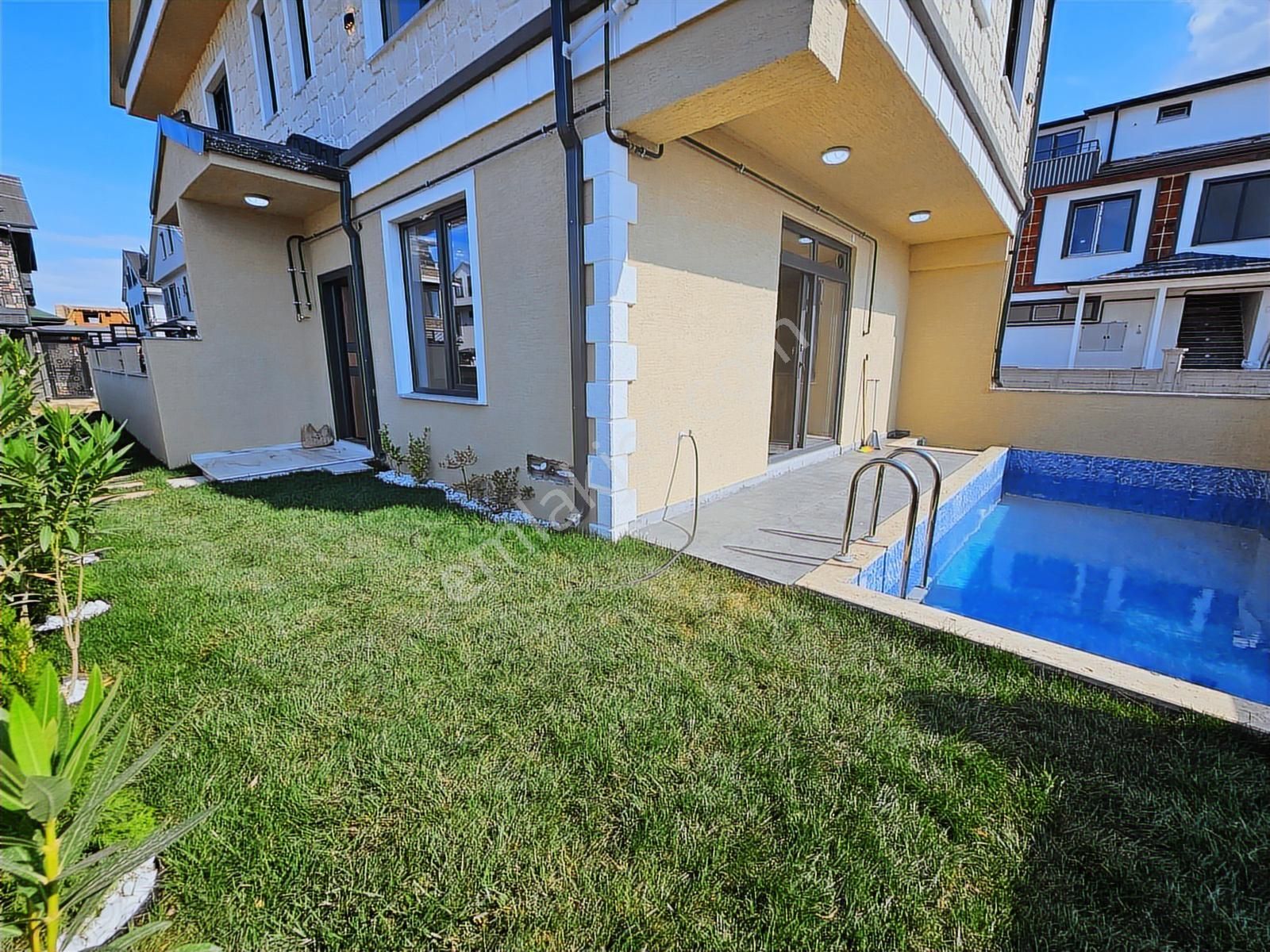 Deniz'den 4+1 Havuzlu, Denize Yakın Villa - Tanıtım Videolu - Görsel 12