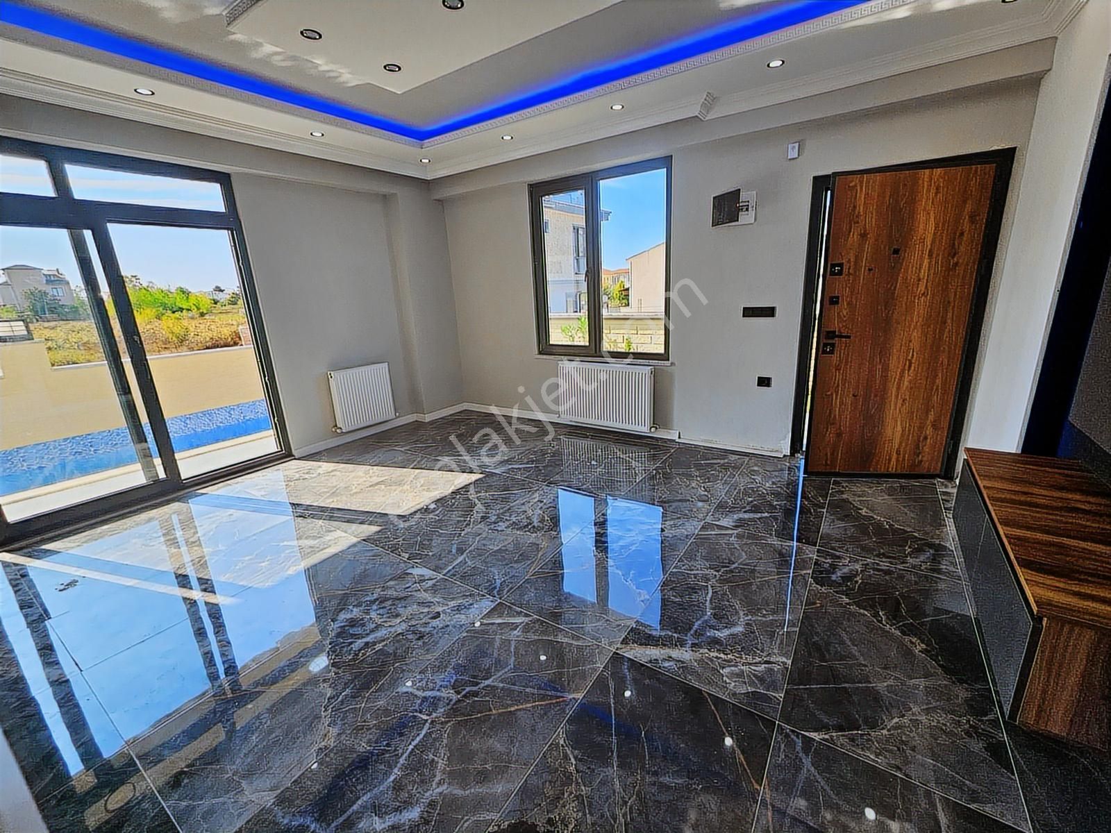 Deniz'den 4+1 Havuzlu, Denize Yakın Villa - Tanıtım Videolu - Görsel 17