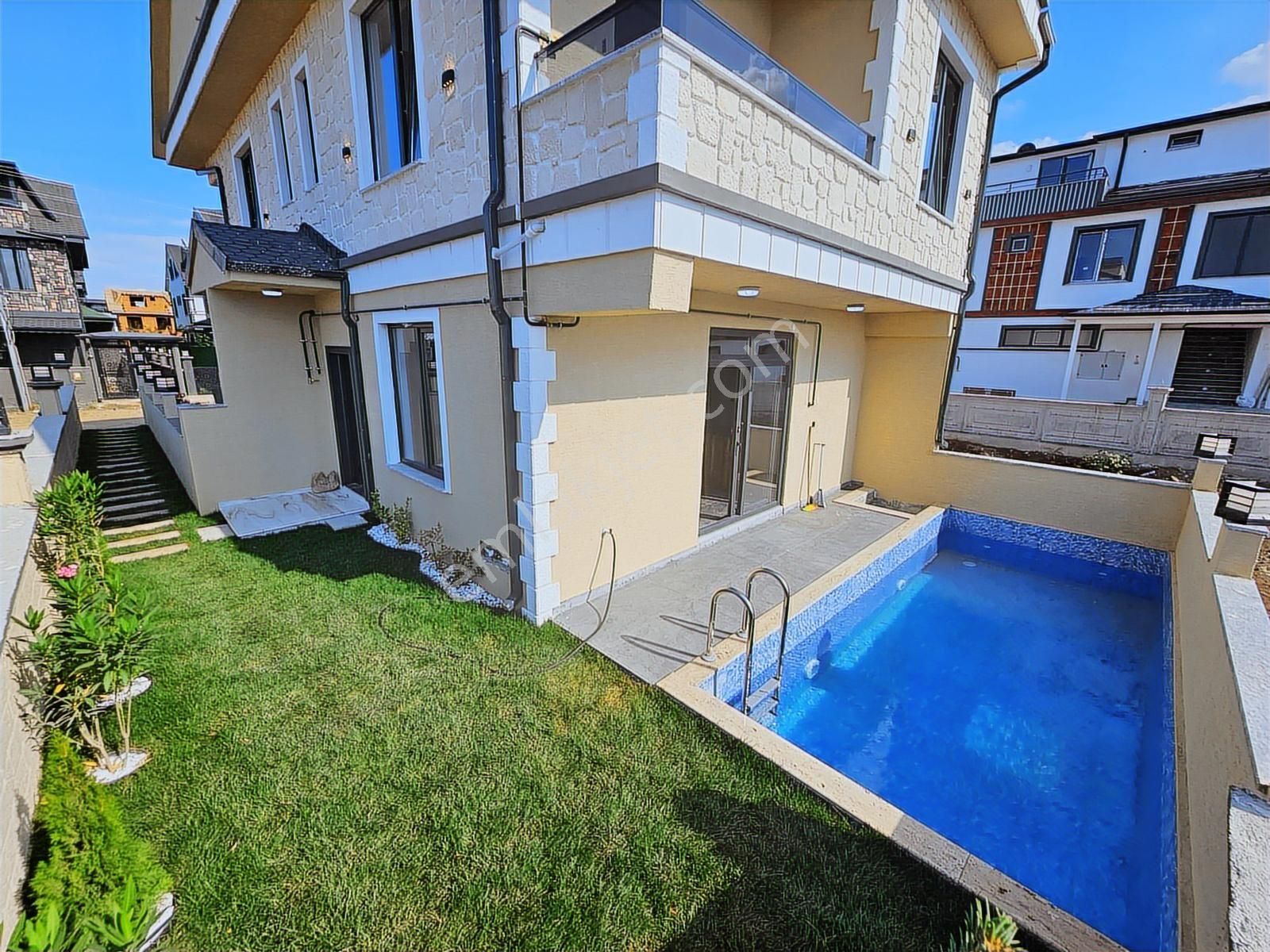 Deniz'den 4+1 Havuzlu, Denize Yakın Villa - Tanıtım Videolu - Görsel 3