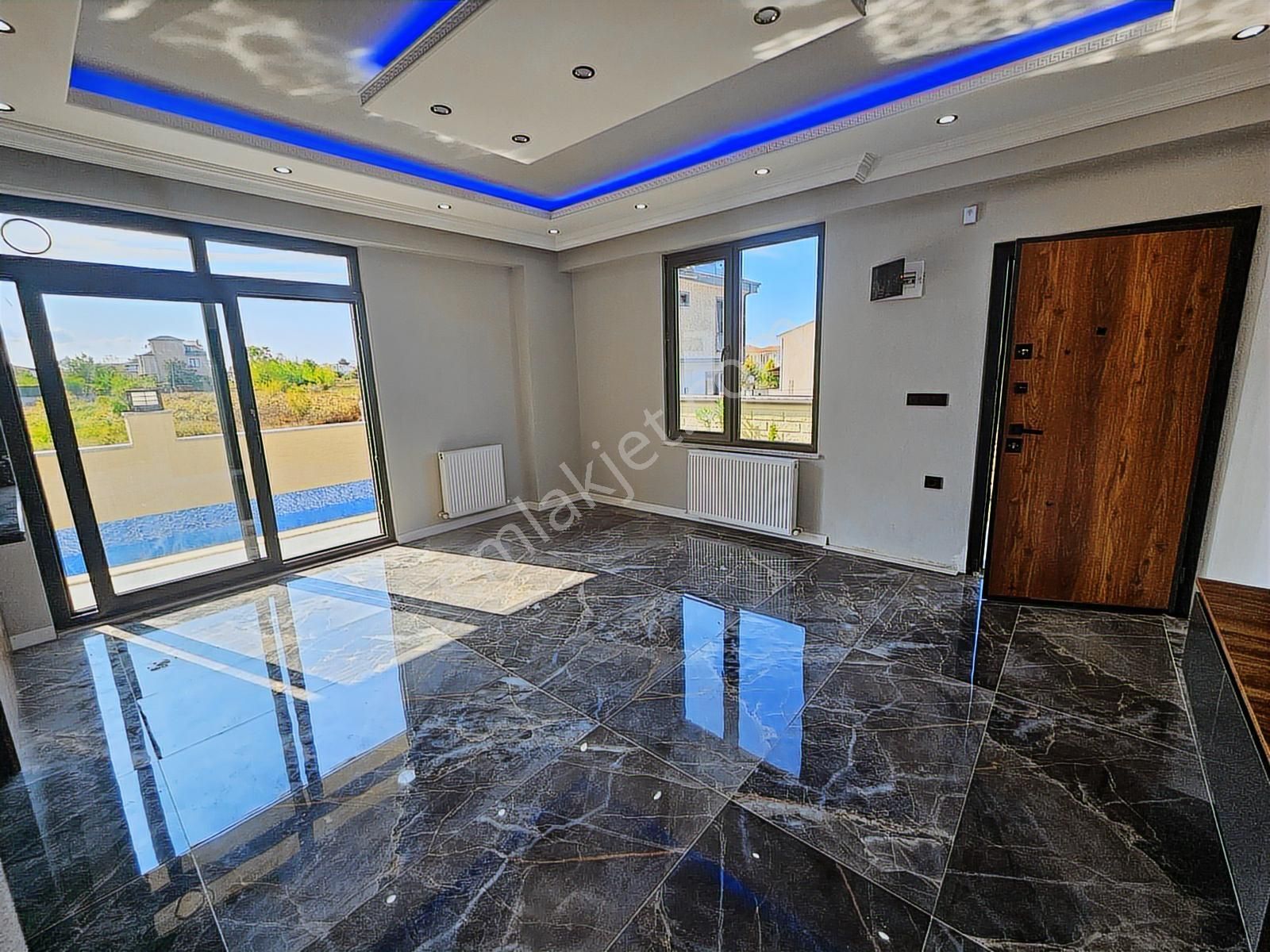 Deniz'den 4+1 Havuzlu, Denize Yakın Villa - Tanıtım Videolu - Görsel 8