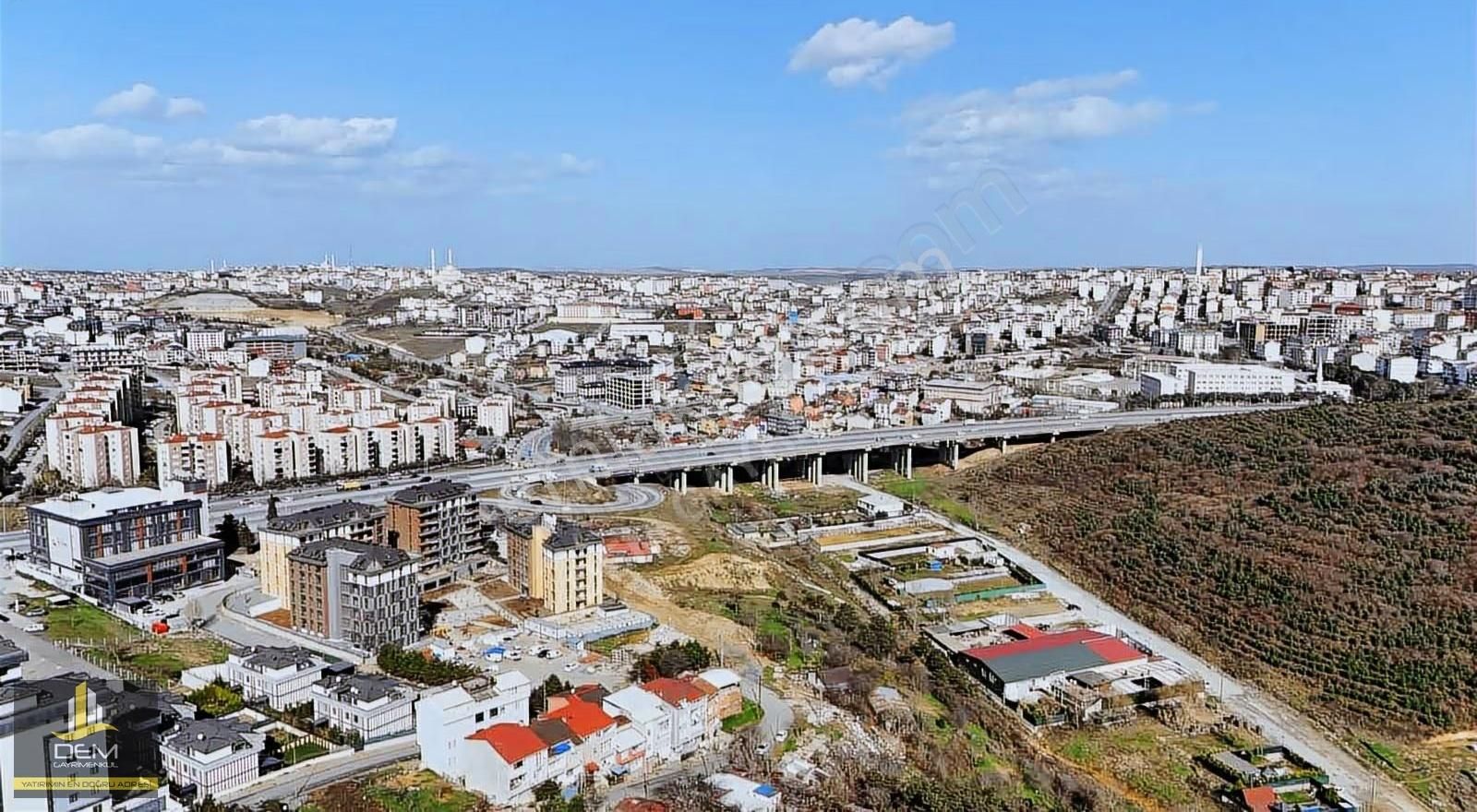 Arnavutköy'de 148 M² İmarlı Yol Cepheli, Manzaralı Fırsat Arsa - Görsel 3