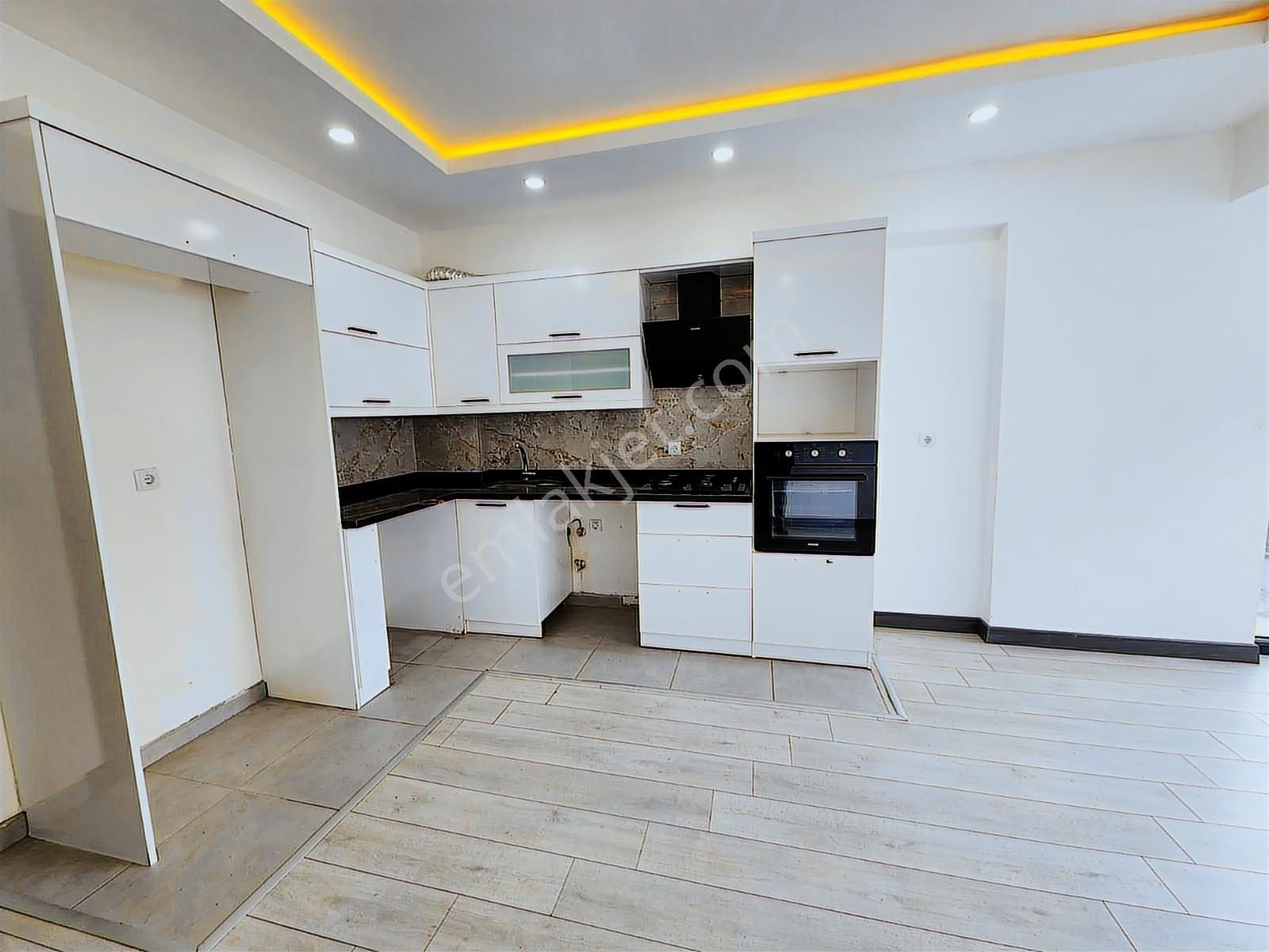 Altıntaşta 2+1 80 M² Modern Kiralık Daire