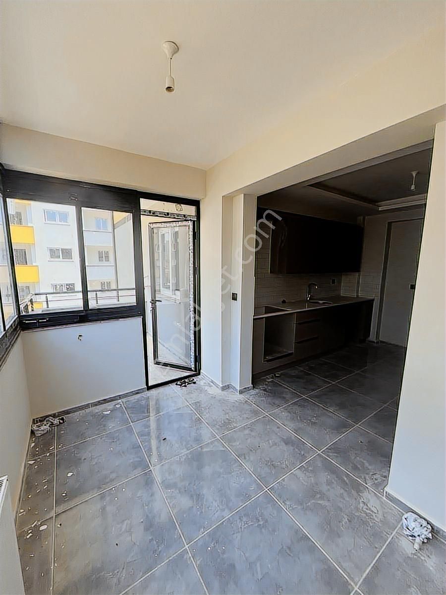 Anadolu Gayrimenkulden Üni. Kav Az Katlı 4+0 - Görsel 2