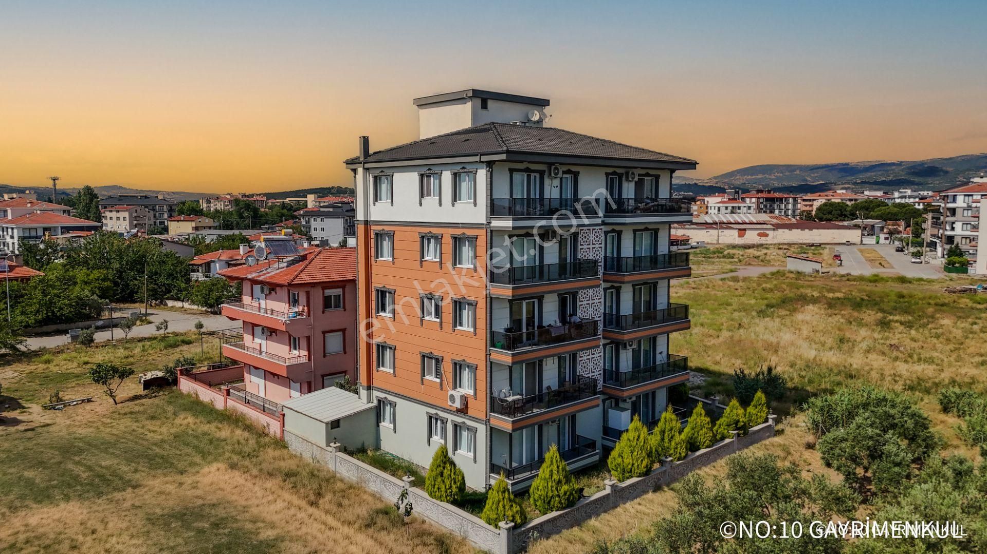 No:10 Gayrimenkul’den Sahil Yolu Üzerinde Mıdıllı Manzaralı Önü Tamamen Açık 2+1 Daire - Görsel 2