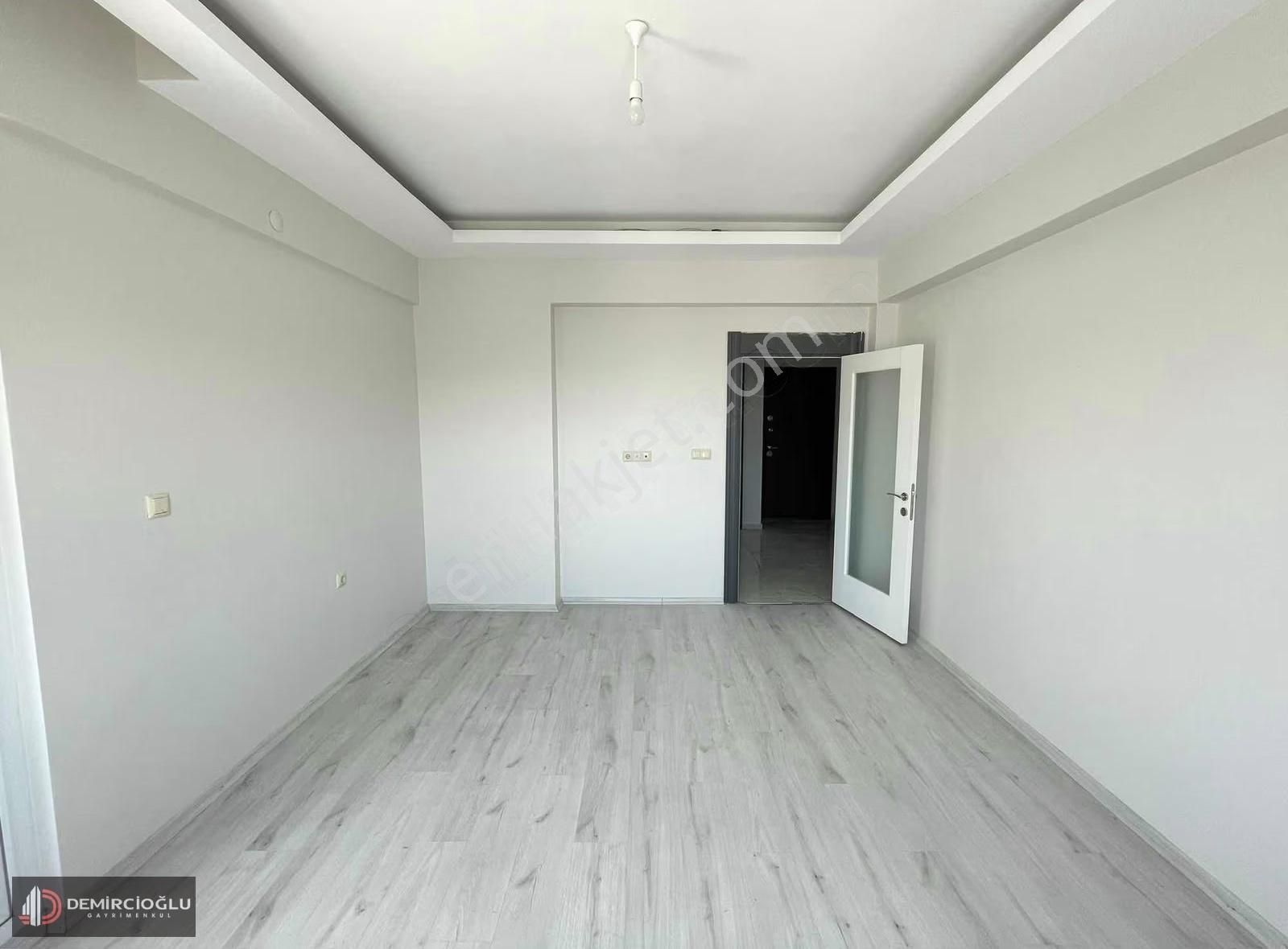 Papatya Cad. 187m2//içi Yapılı// Masrafsız -fırsat Dairesi - Görsel 14