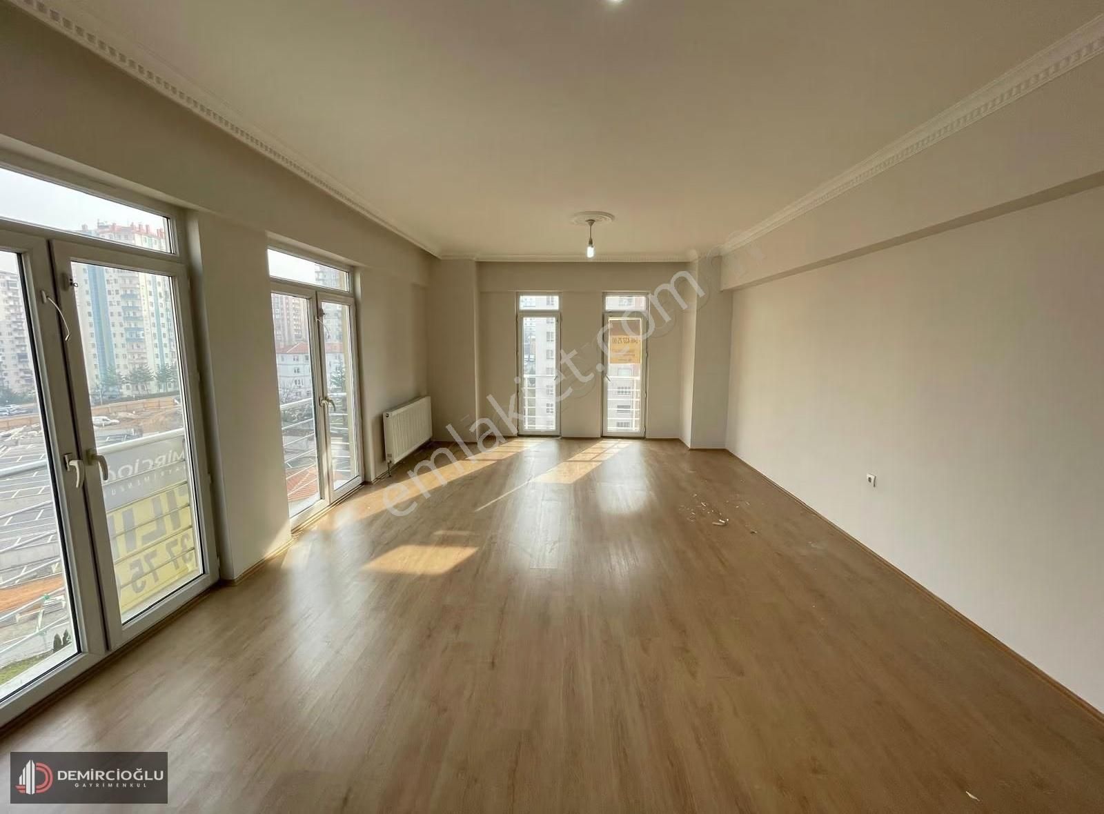 Mevlana Mh Tramvay Hattı Satılık 4+1 Daire - Görsel 2