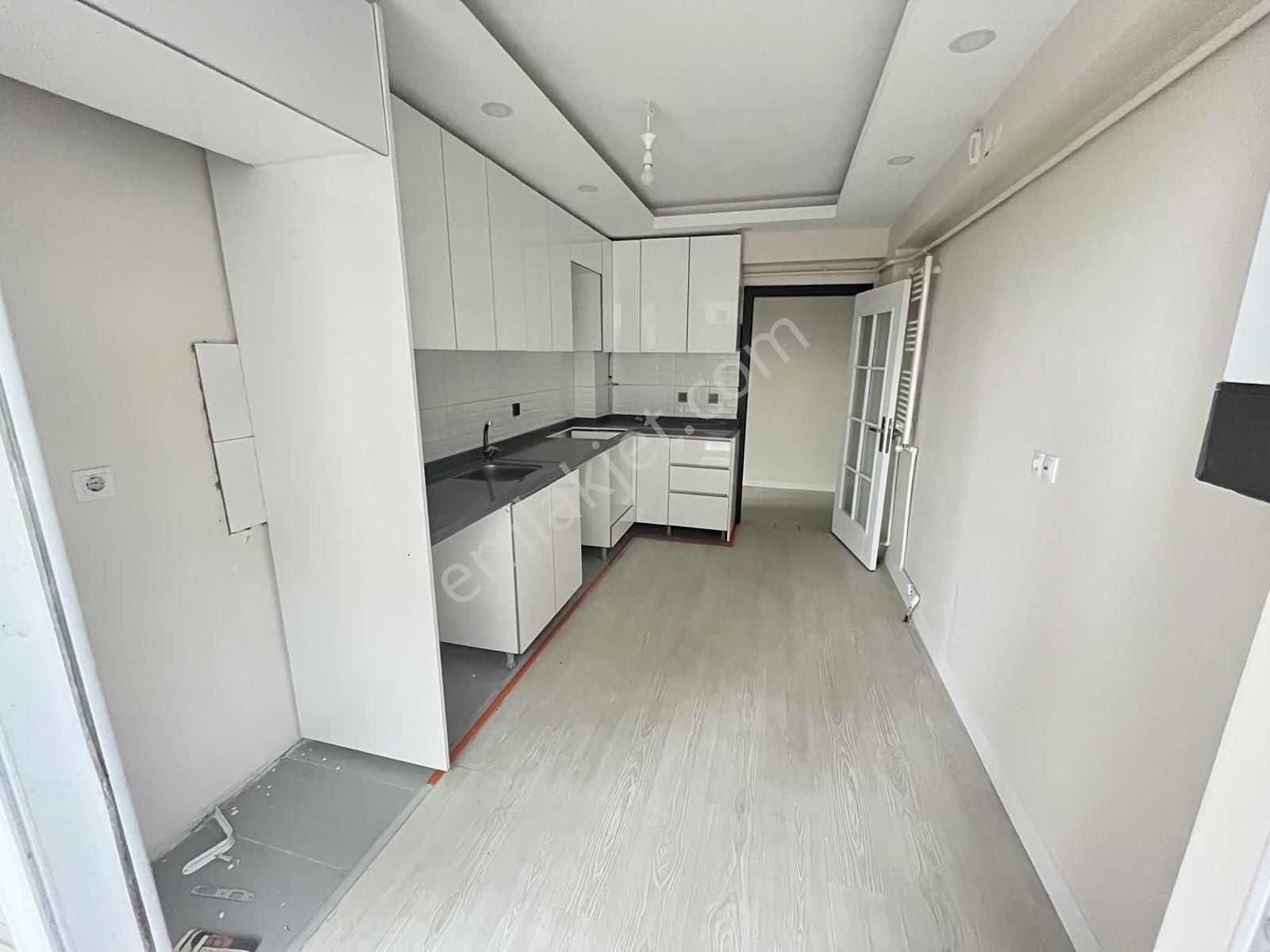 Kombi Petekli Vestiyerli Duşakabinli Sıfır Ön Cephe Full Daire - Görsel 26