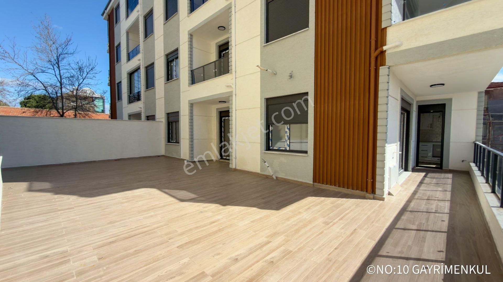 No:10 Gayrimenkul’den Bankalar Caddesi Üzerinde Cadde Üstü Teraslı 150 M2 2+1 Fırsat Daire - Görsel 16