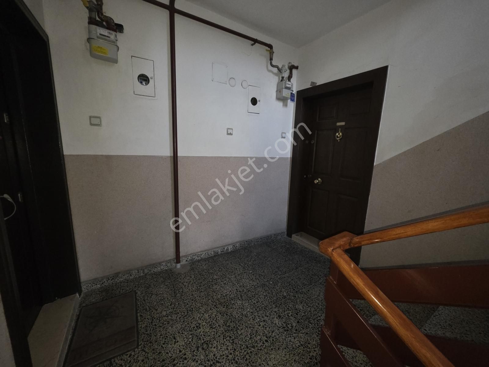 Söğütözü'nde Emsan Sitesinde Kiralık 3+1 Daire - Görsel 24