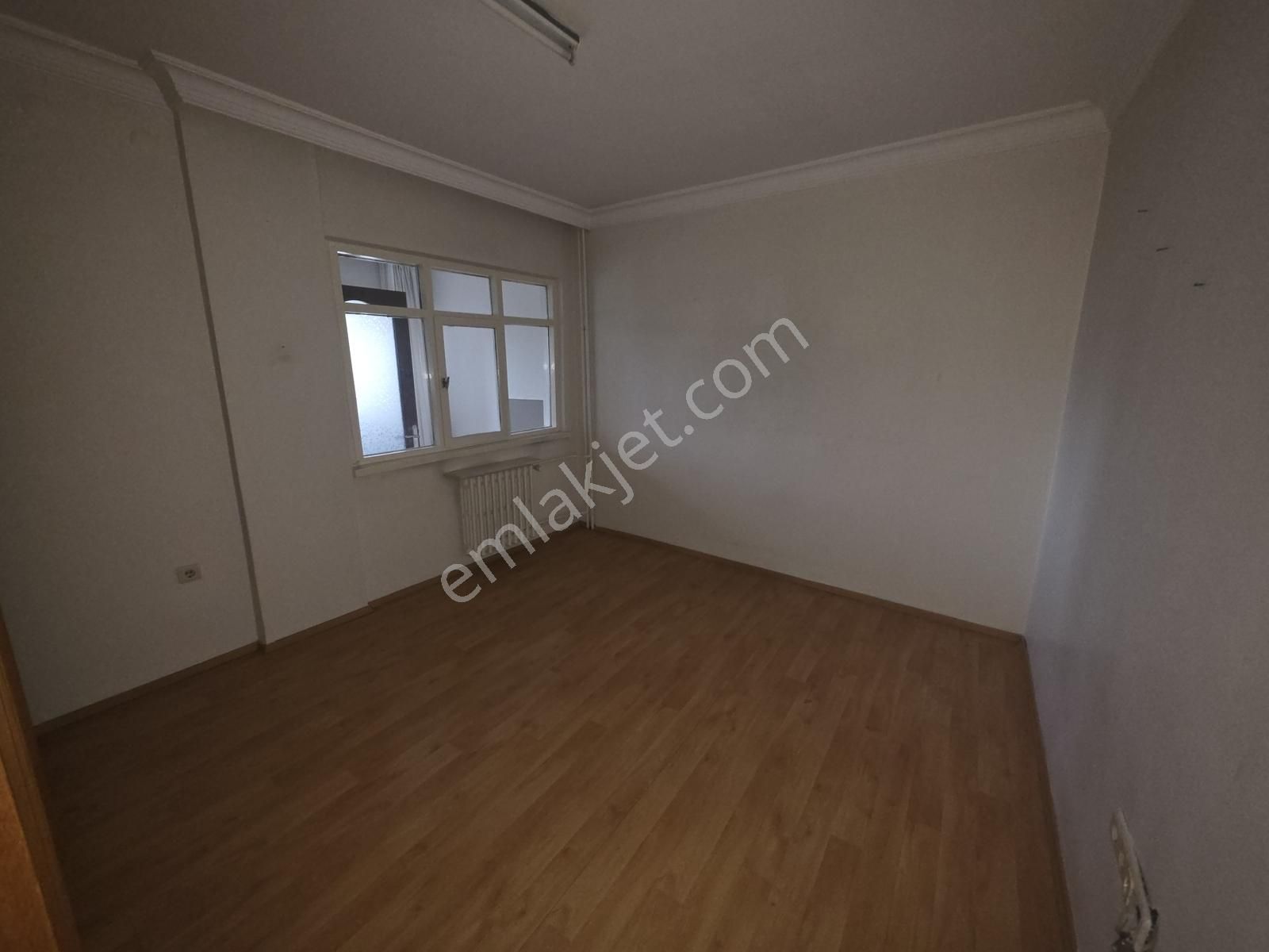 Söğütözü'nde Emsan Sitesinde Kiralık 3+1 Daire - Görsel 26