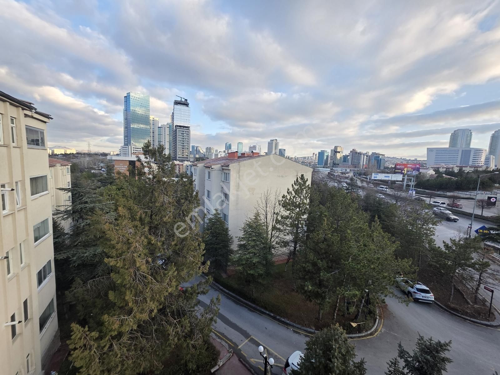 Söğütözü'nde Emsan Sitesinde Kiralık 3+1 Daire - Görsel 18