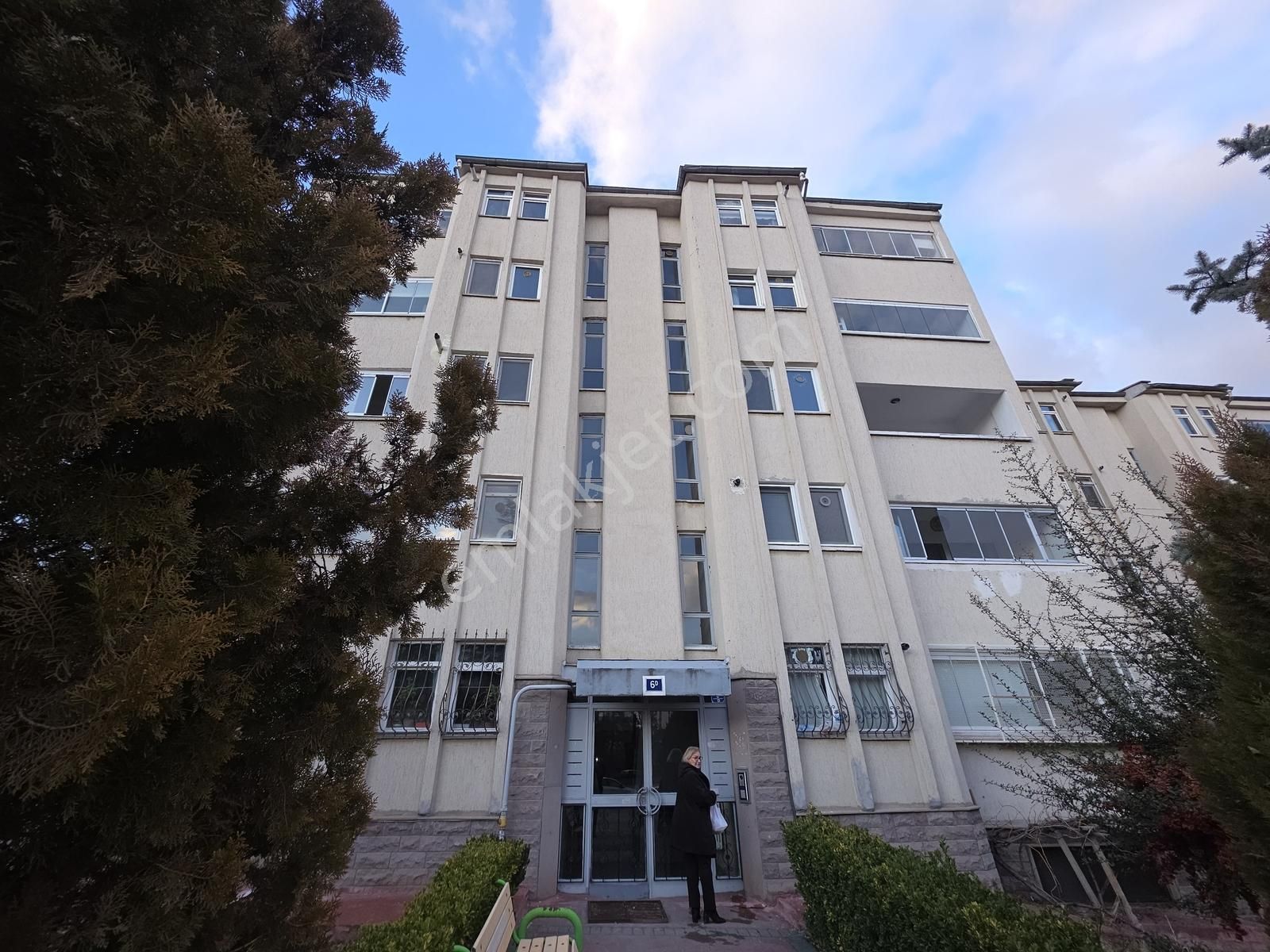 Söğütözü'nde Emsan Sitesinde Kiralık 3+1 Daire - Görsel 30