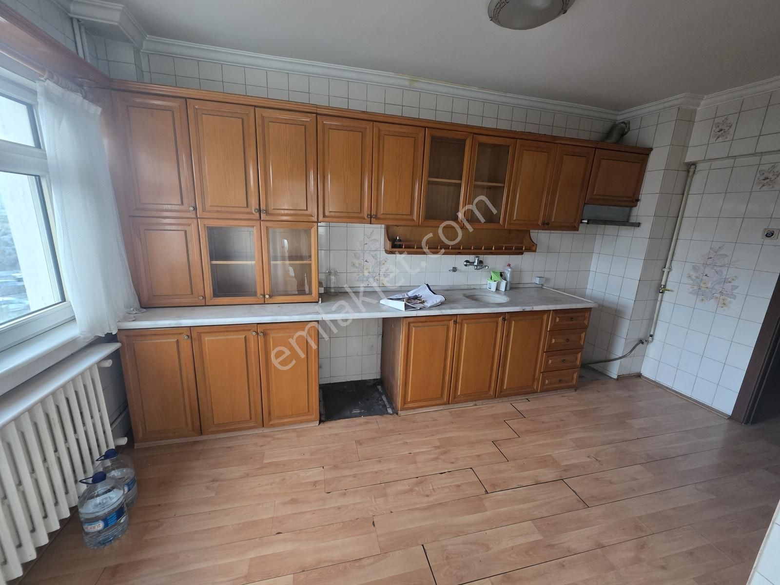 Söğütözü'nde Emsan Sitesinde Kiralık 3+1 Daire - Görsel 6