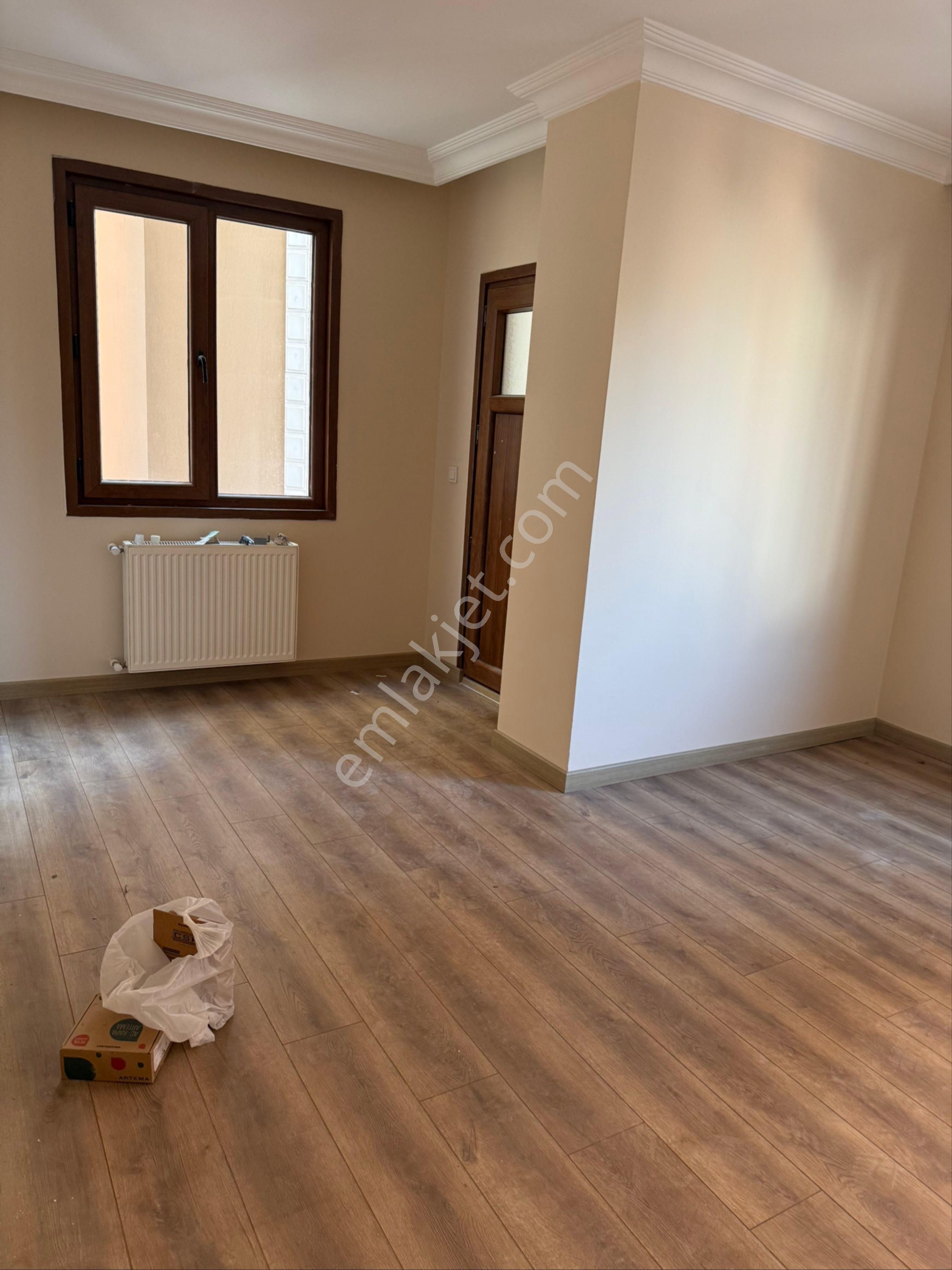 Tiamo’dan Yeni Binada (12yıllık Binada) 2+1 90m 2 Kat Kombili Kapalı Otoparklı - Görsel 17