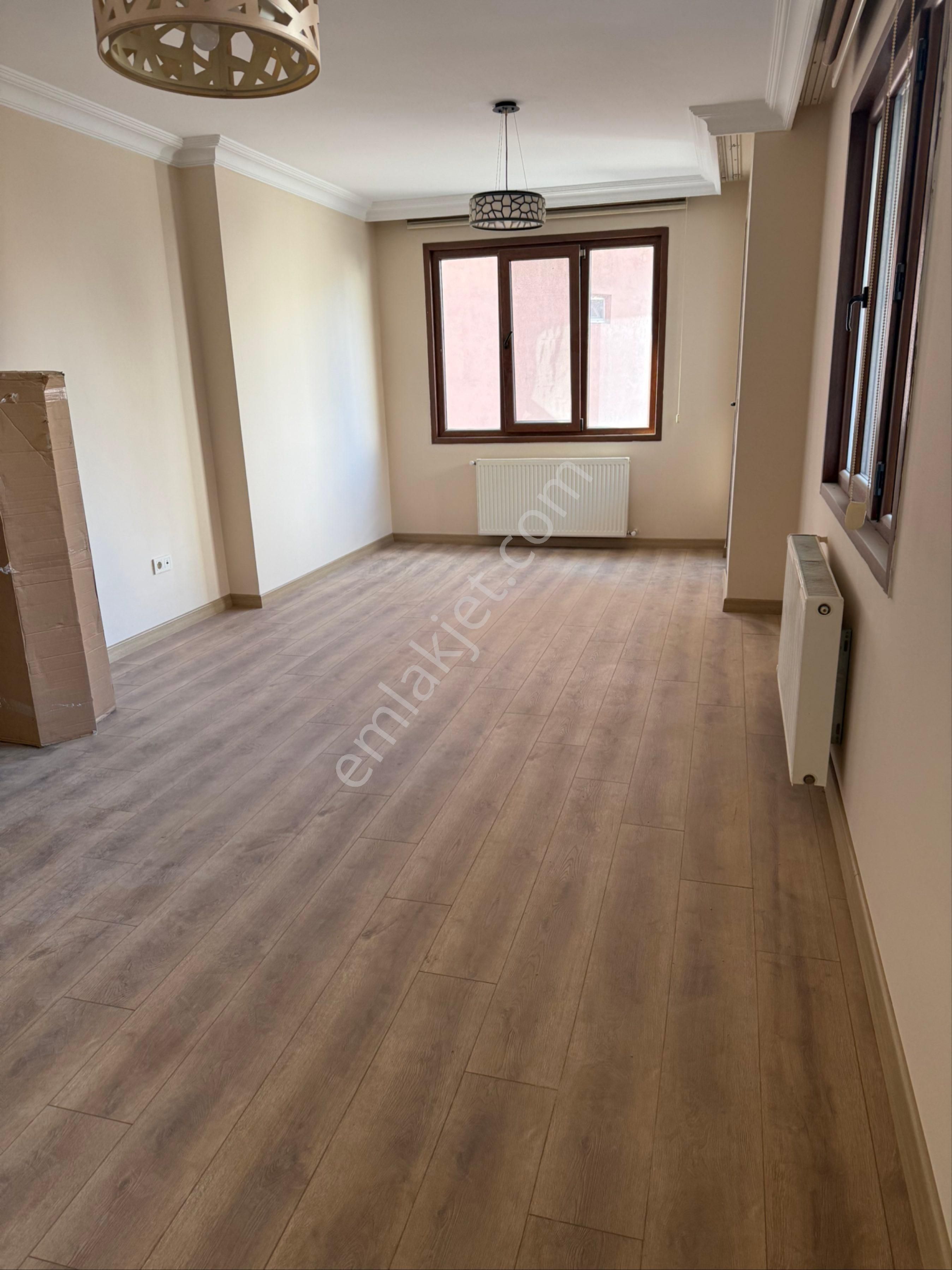 Tiamo’dan Yeni Binada (12yıllık Binada) 2+1 90m 2 Kat Kombili Kapalı Otoparklı