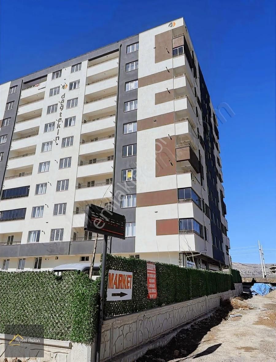 Camikebir Dağtekin İnşaat'ta Ara Kat Sıfır 3+1 Kiralık Daire